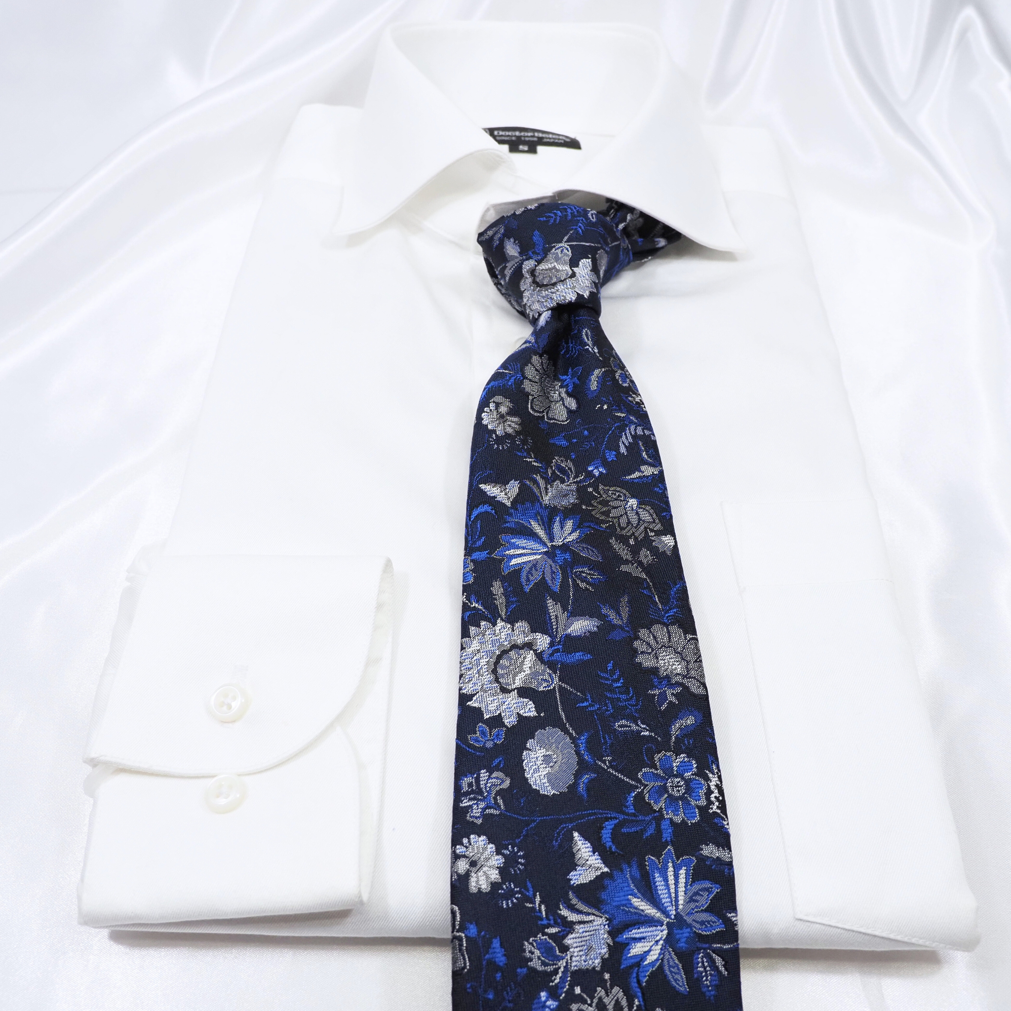 ゴールドネームタイ