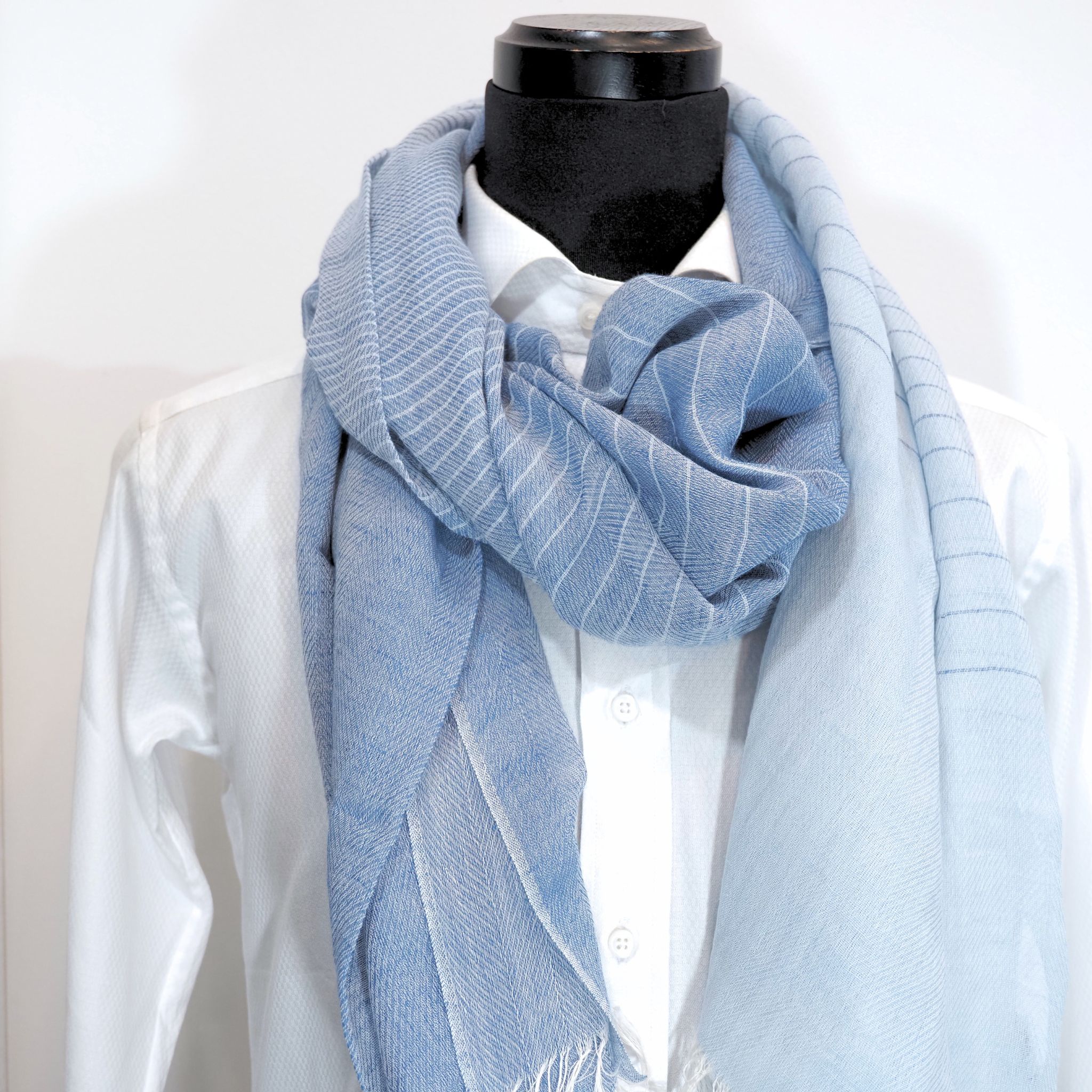 L.E.O.ストール NY