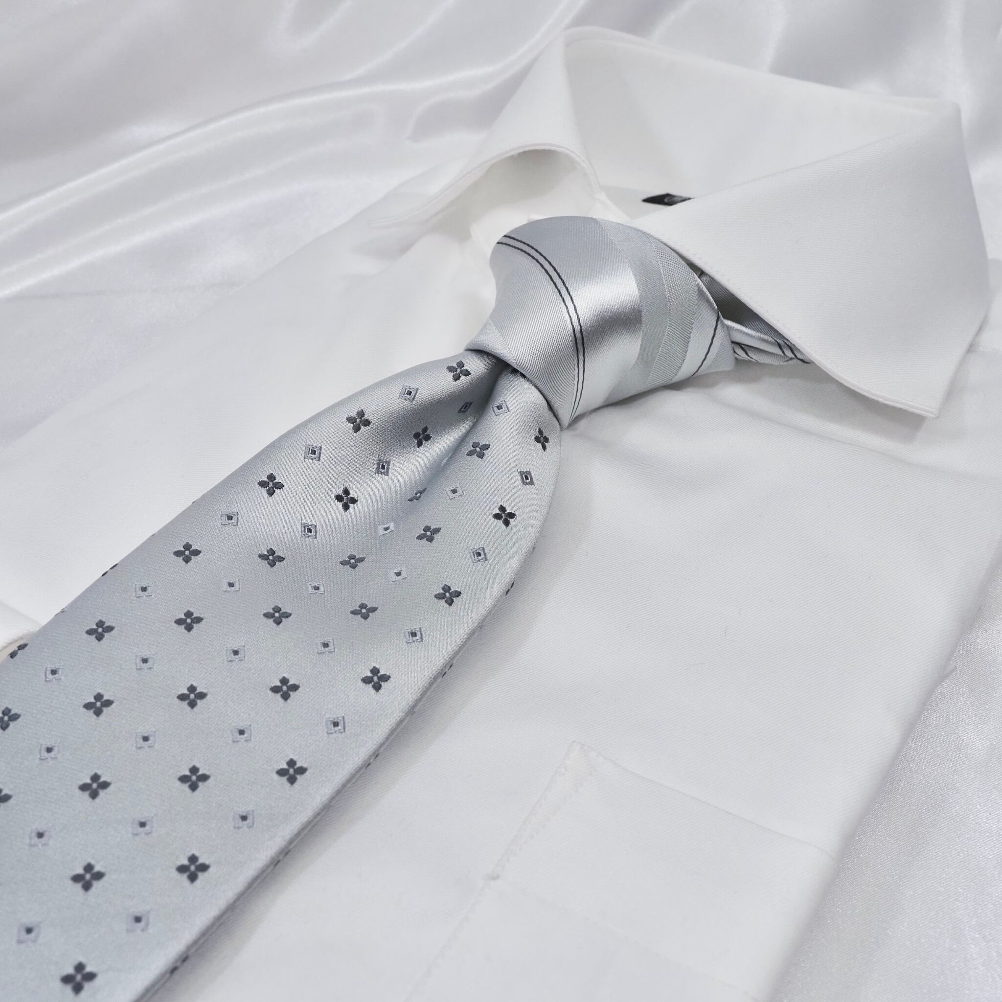 礼装クレリックタイ