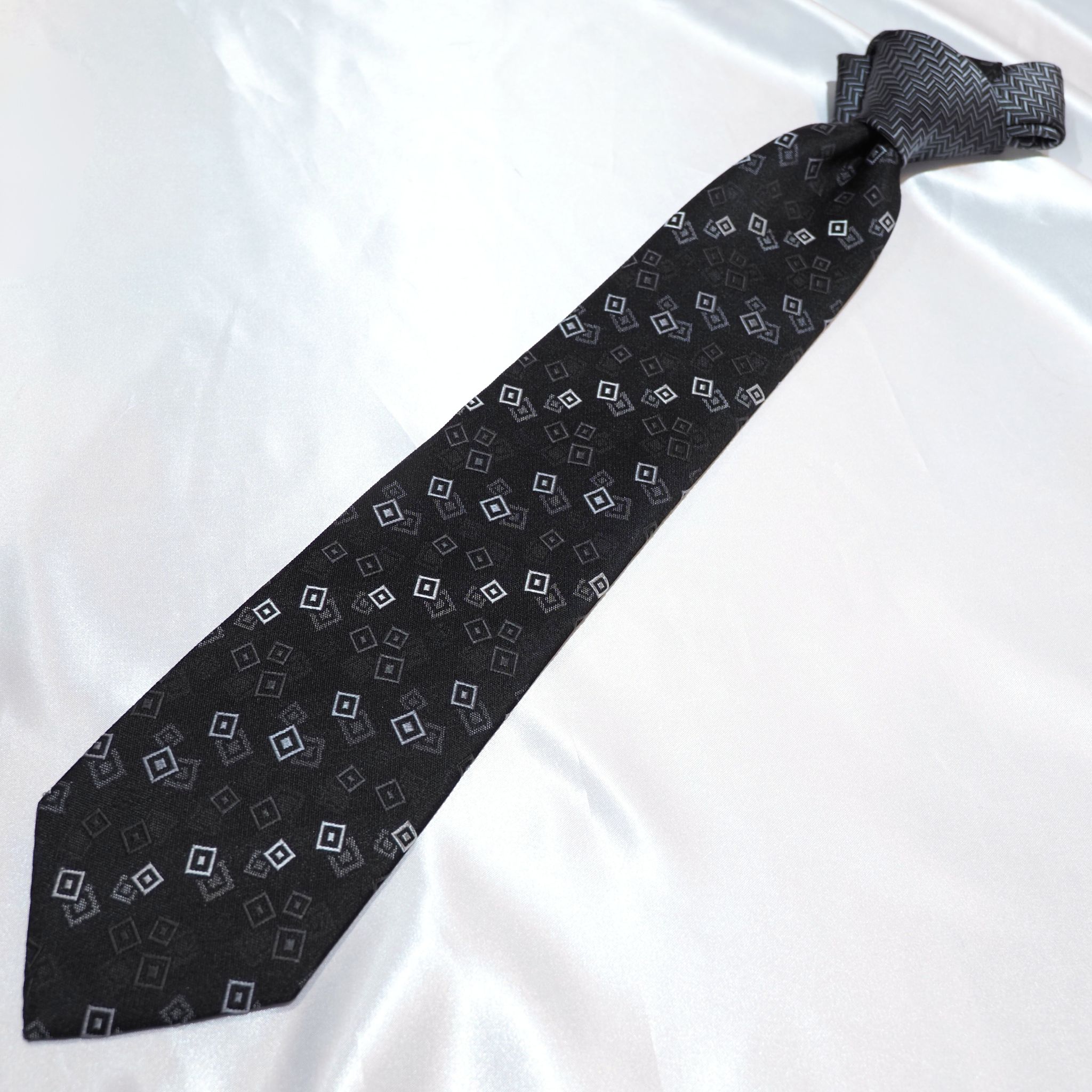 クレリックタイ