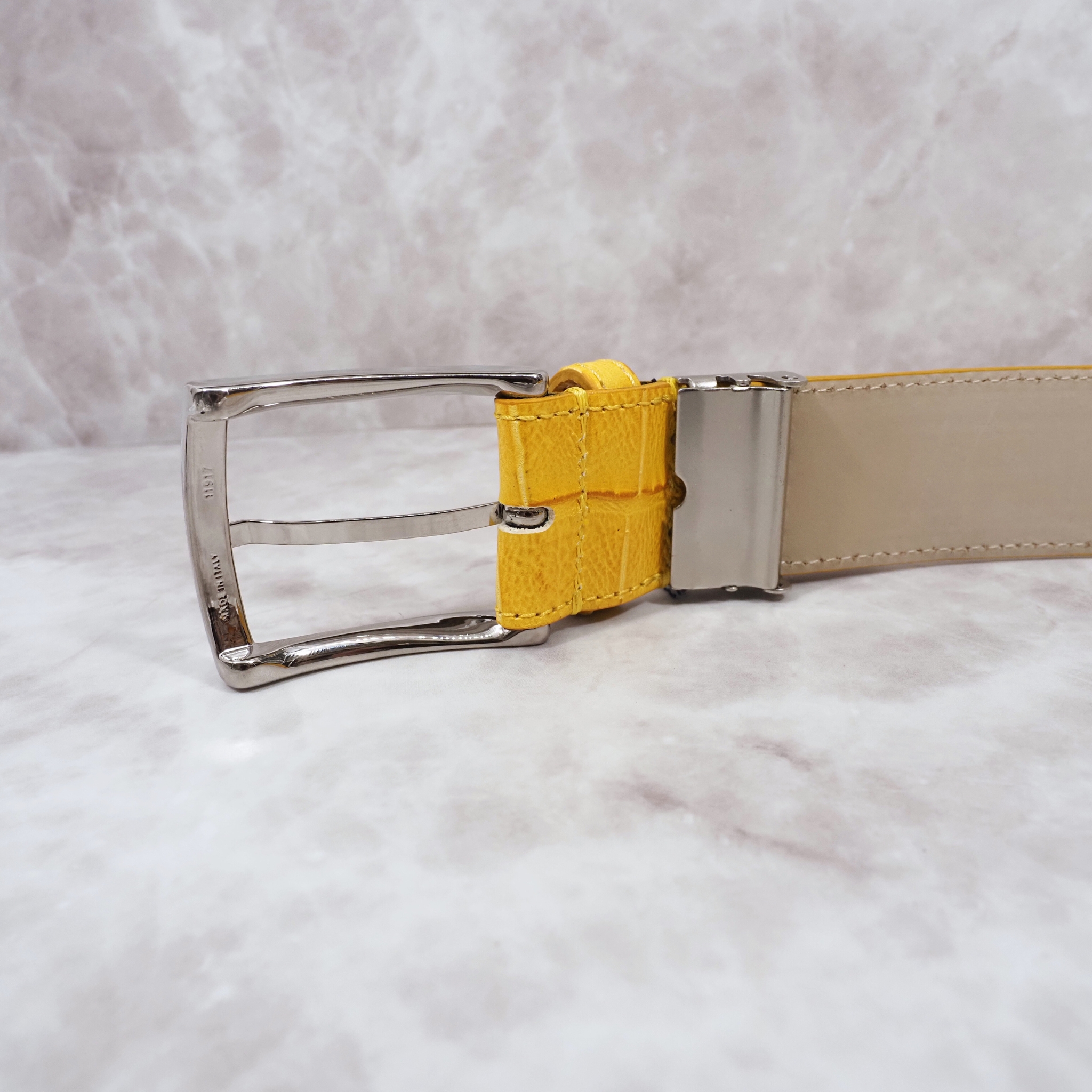 イタリア製 本牛革ベルト【イエロー】