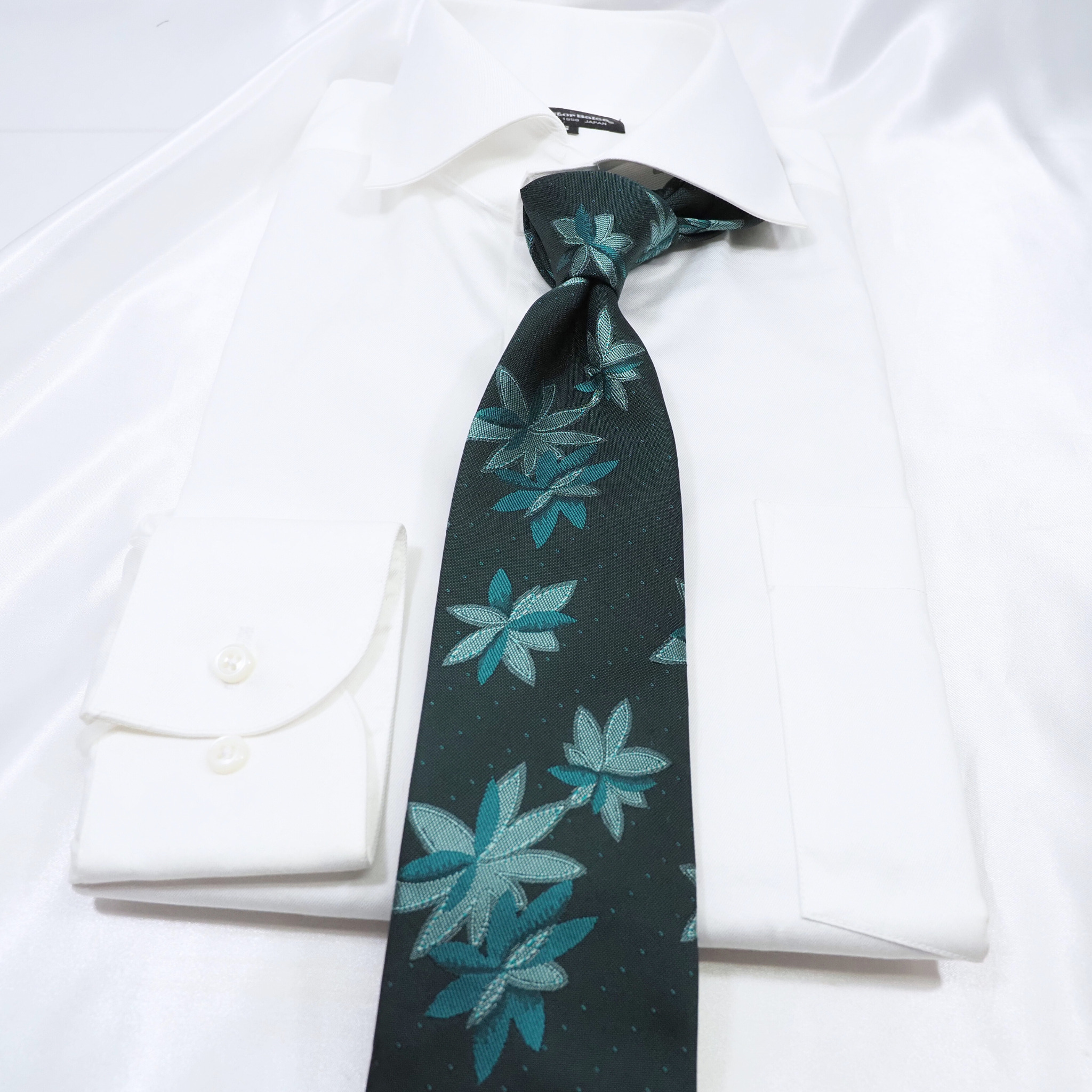 ゴールドネームタイ