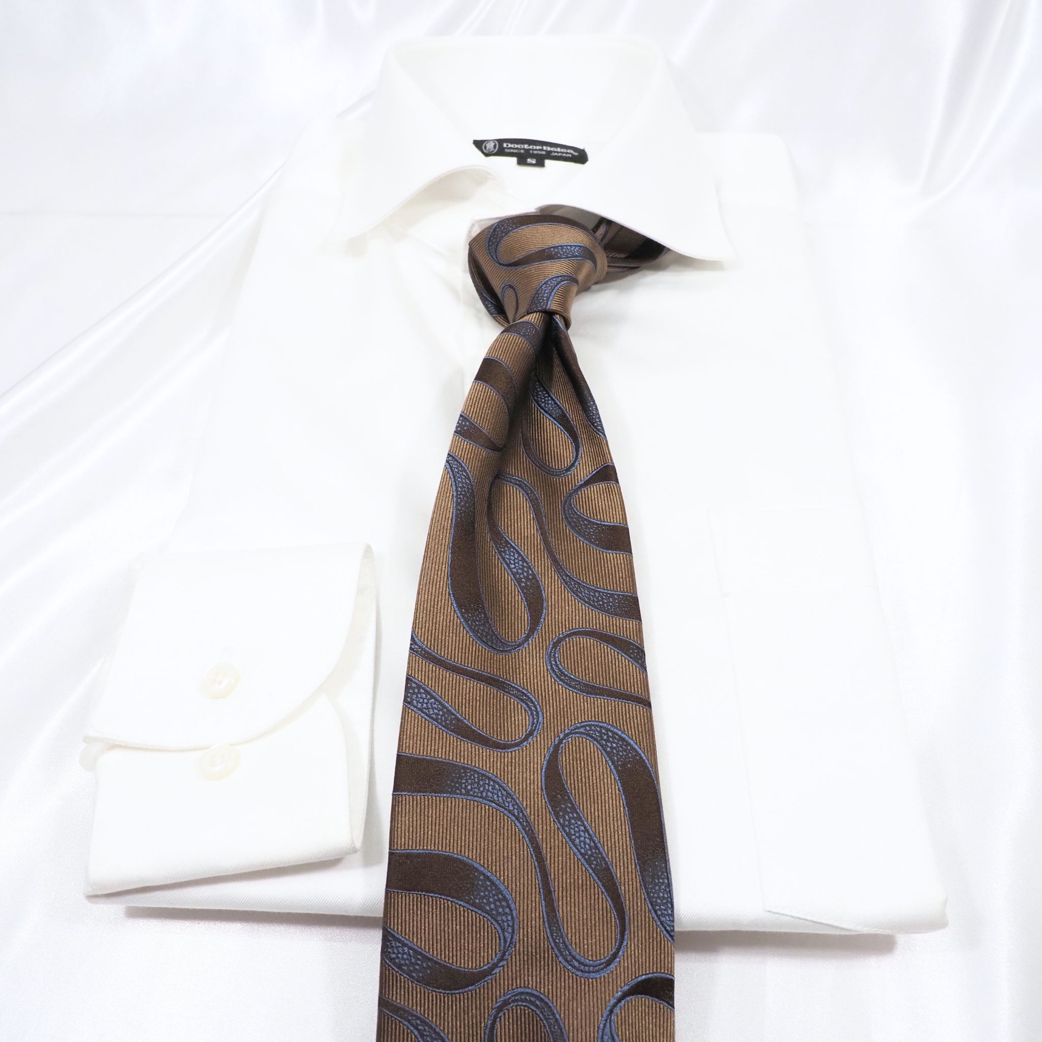 ブルーネームタイ