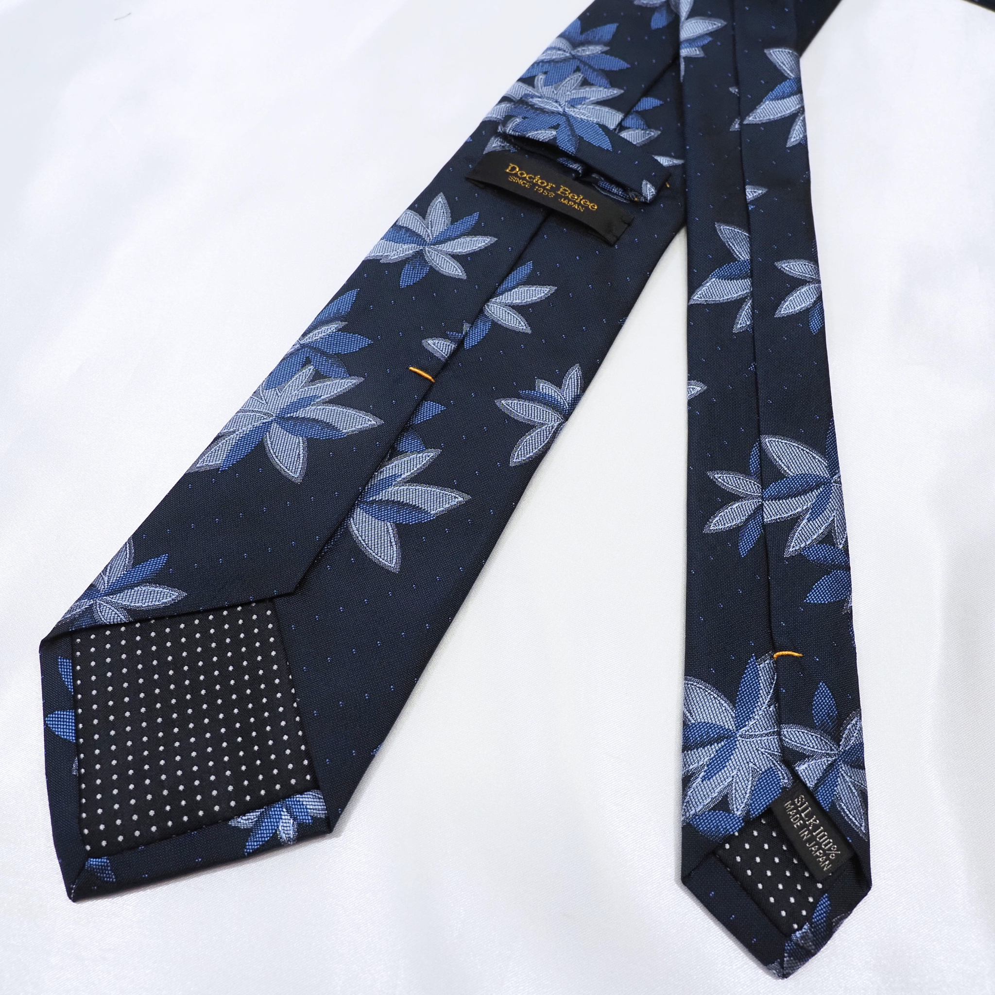 ゴールドネームタイ