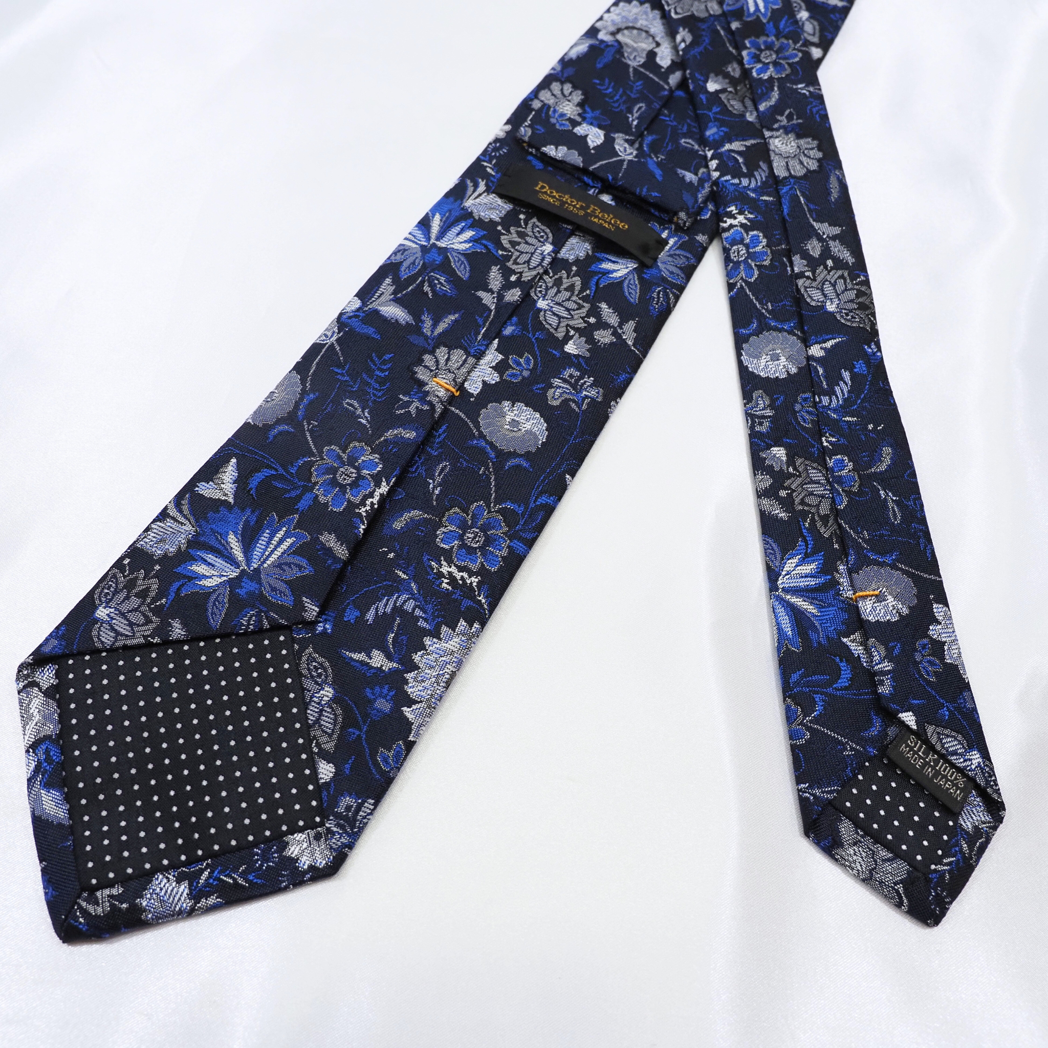 ゴールドネームタイ