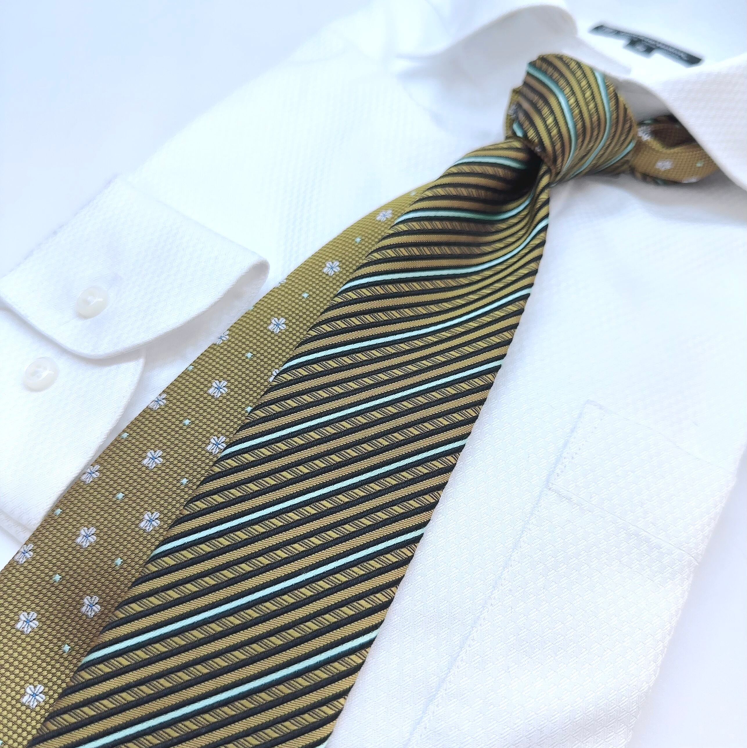 ツインフェースタイ