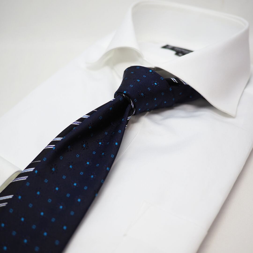 ツインフェースタイ