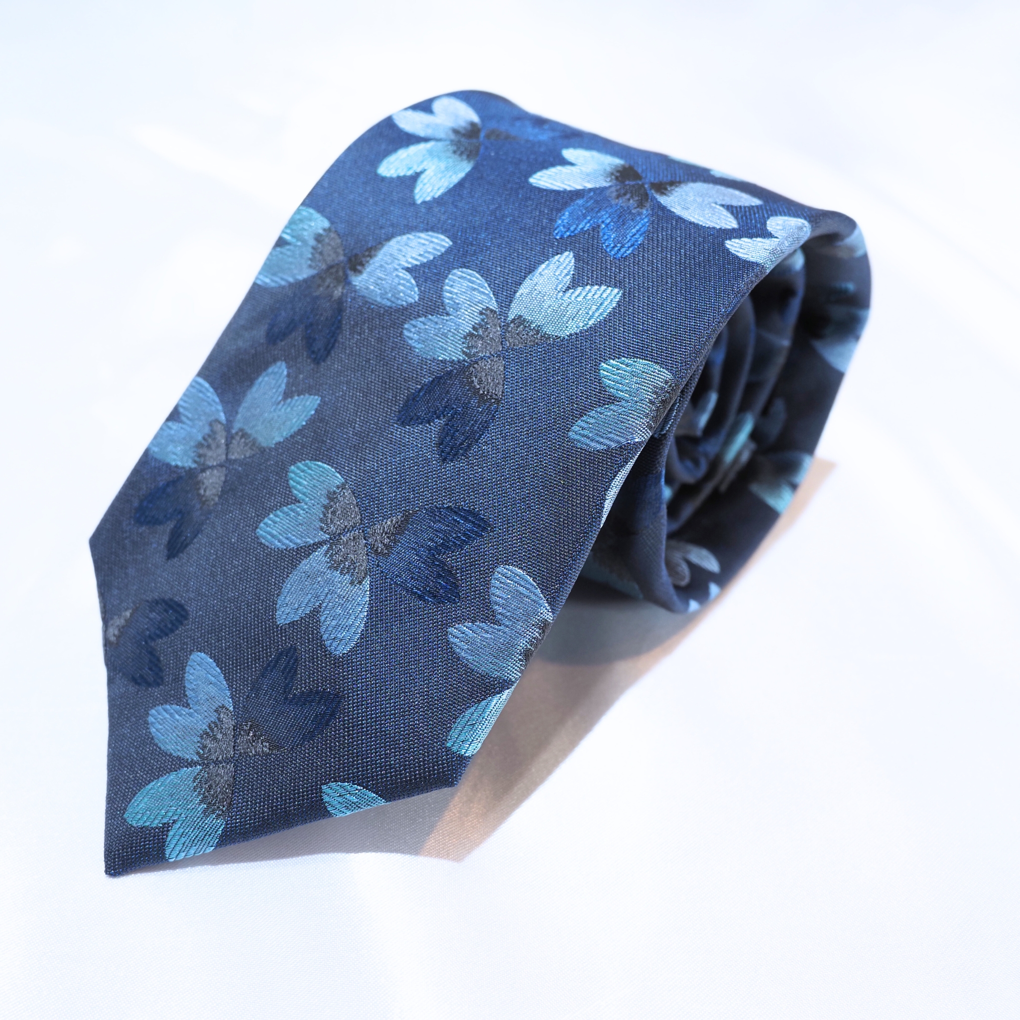 ブルーネームタイ