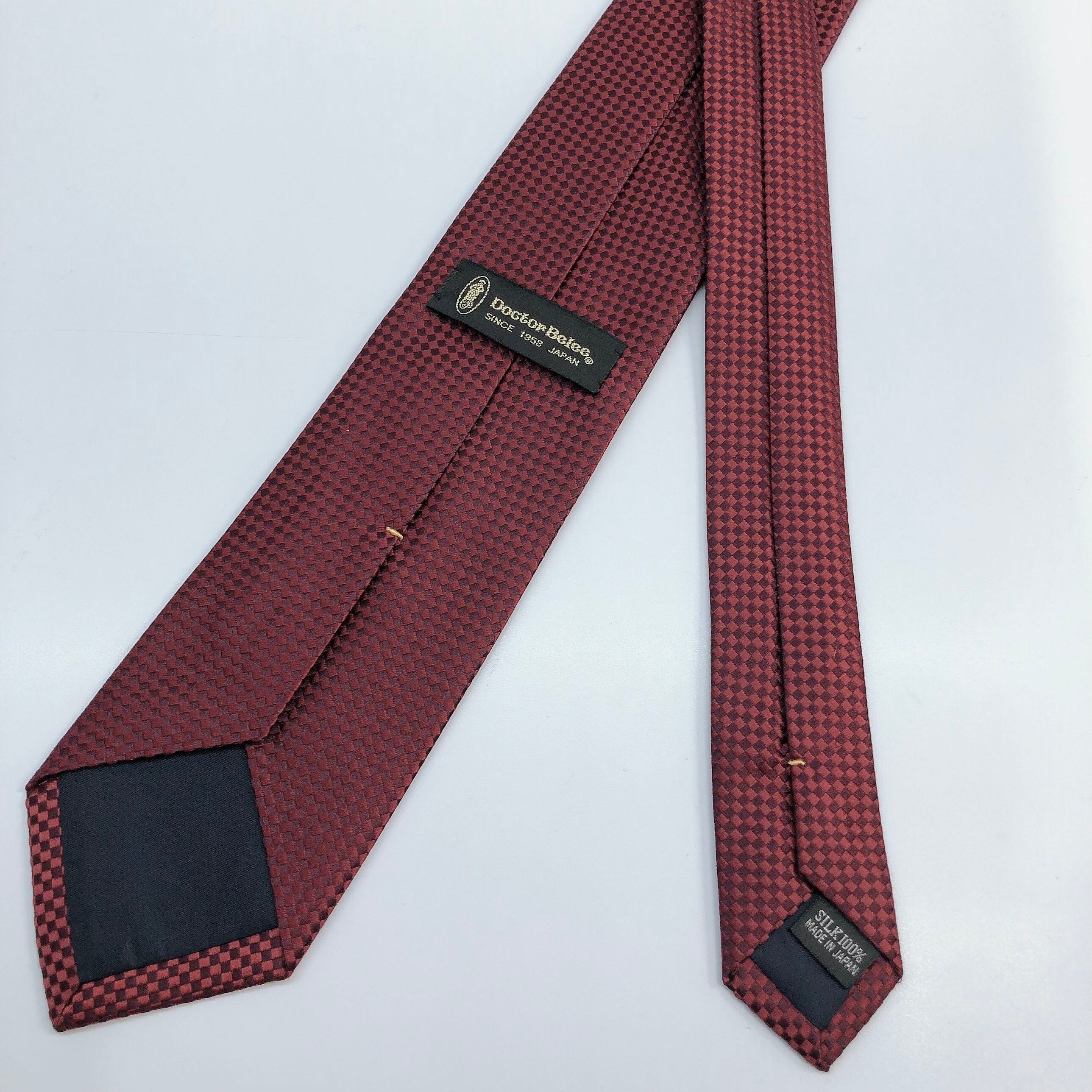 ソリッドタイ【エンジ】