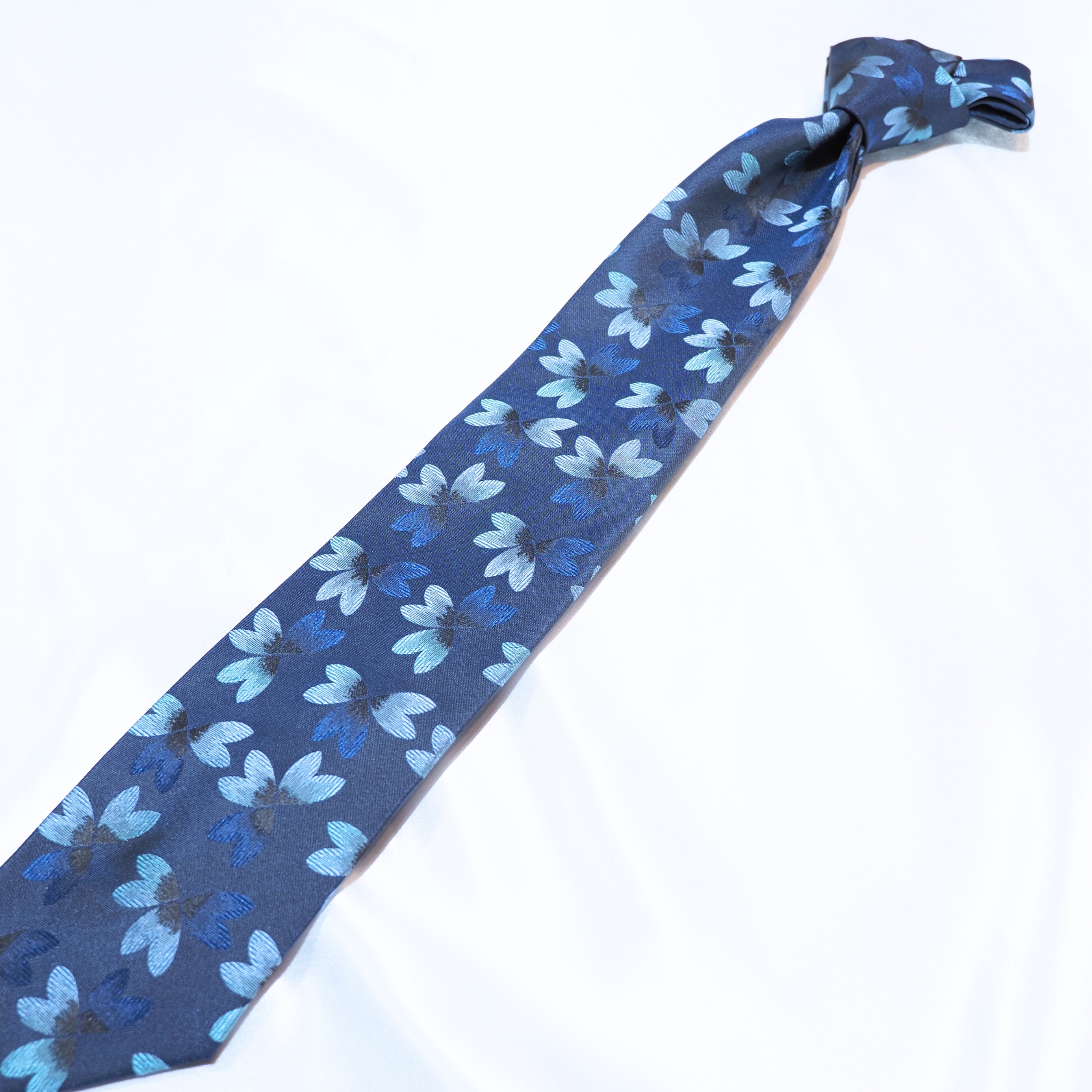 ブルーネームタイ