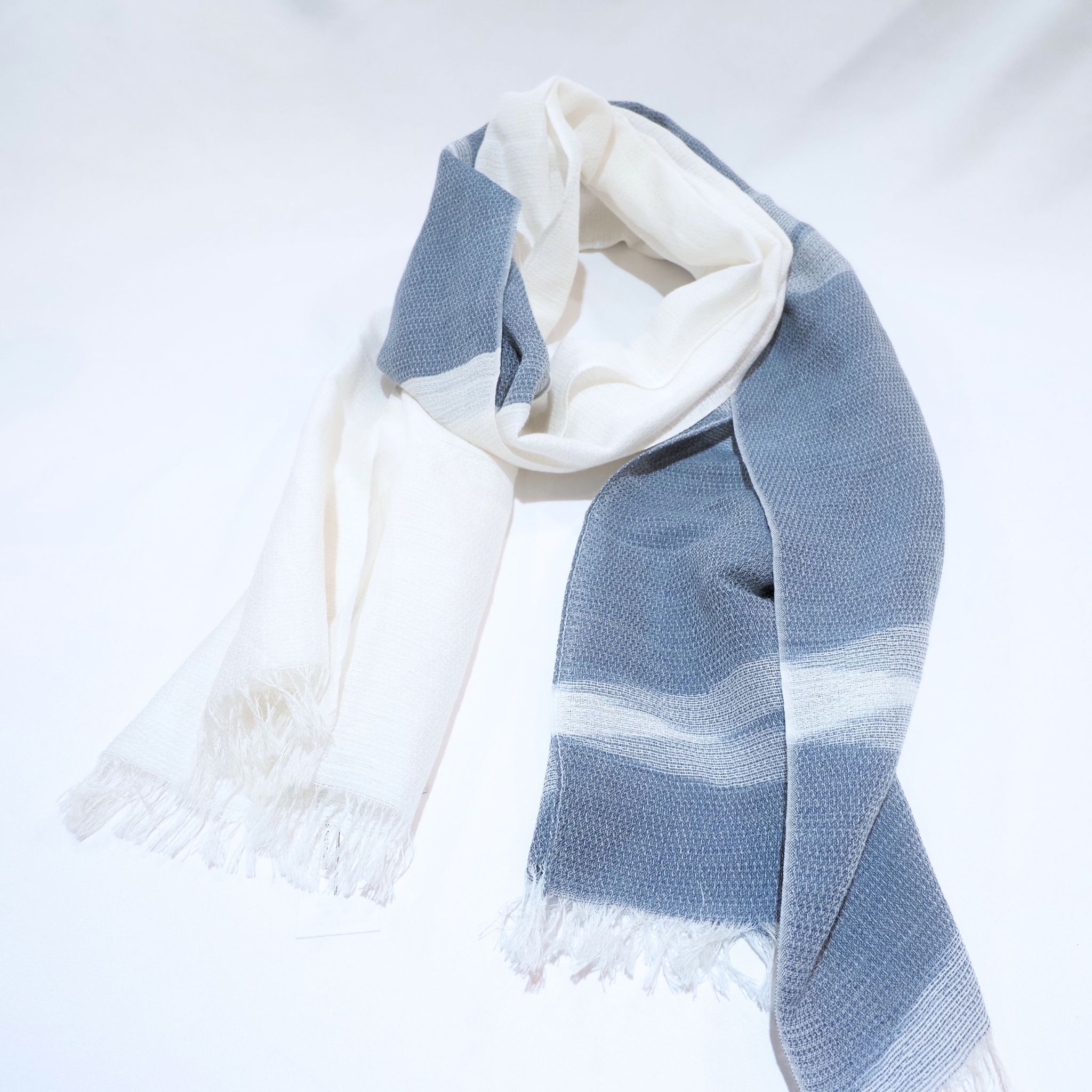 L.E.O.ストール NY