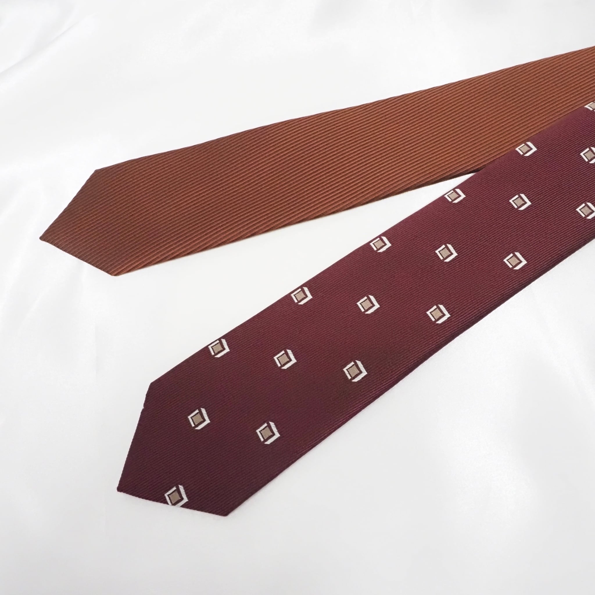 ツインフェースタイ