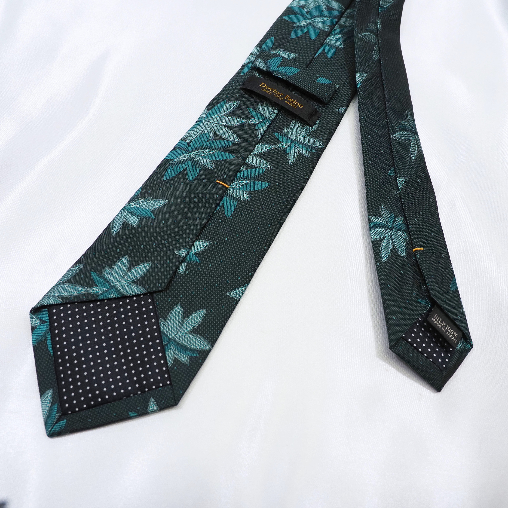 ゴールドネームタイ