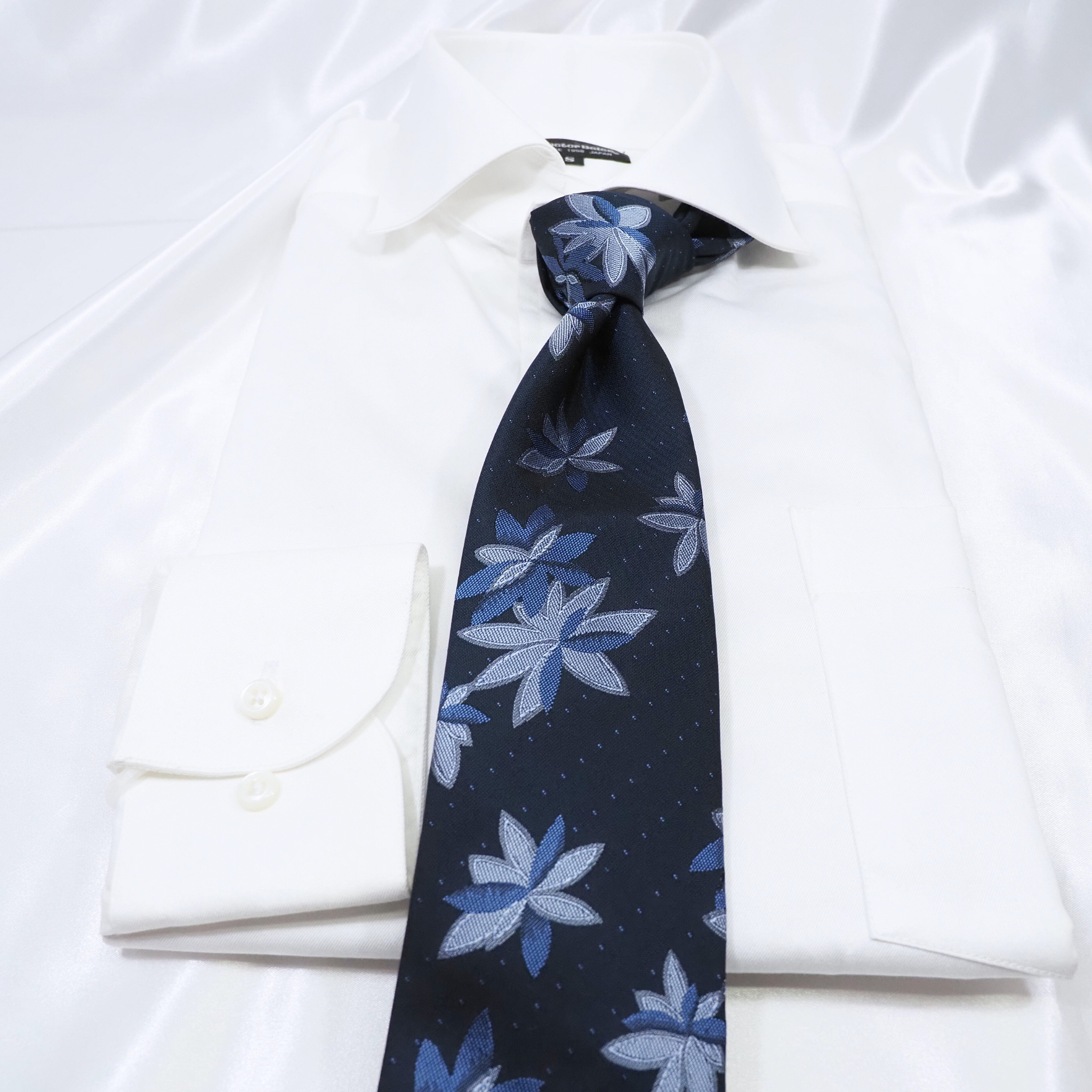 ゴールドネームタイ