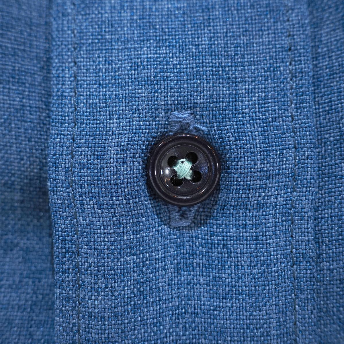 ノーアイロン メランジポリロードバイク刺繍 カジュアル長袖シャツ｜インディゴブルー・L