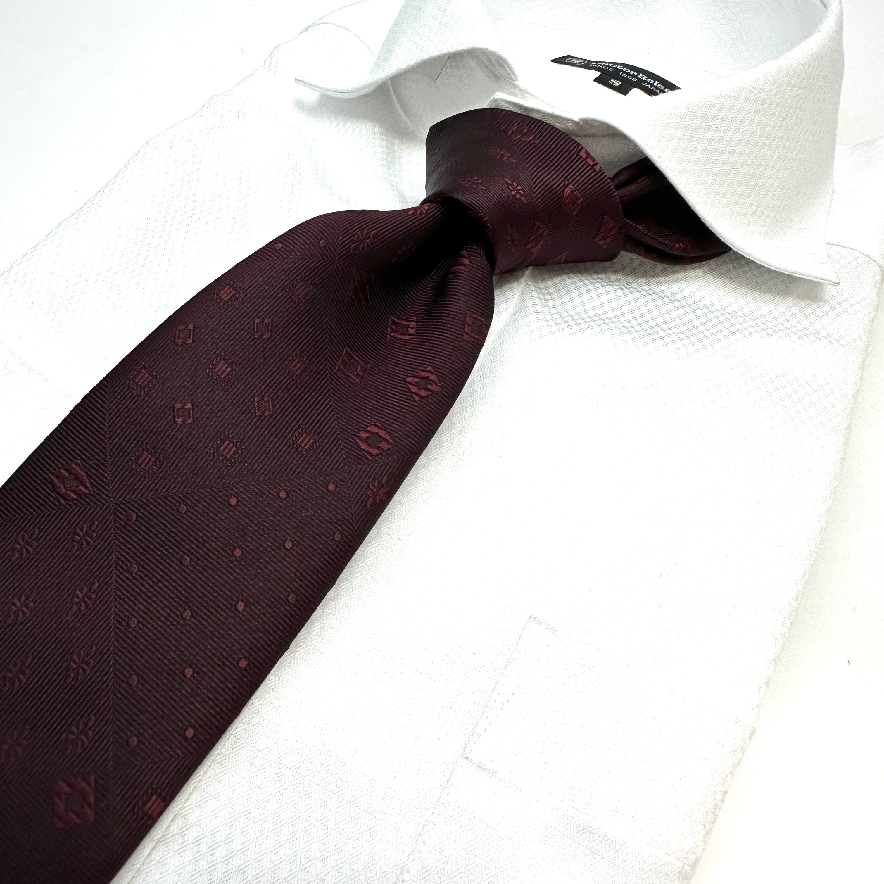 パッチワーク風ソリッドタイ【エンジ】