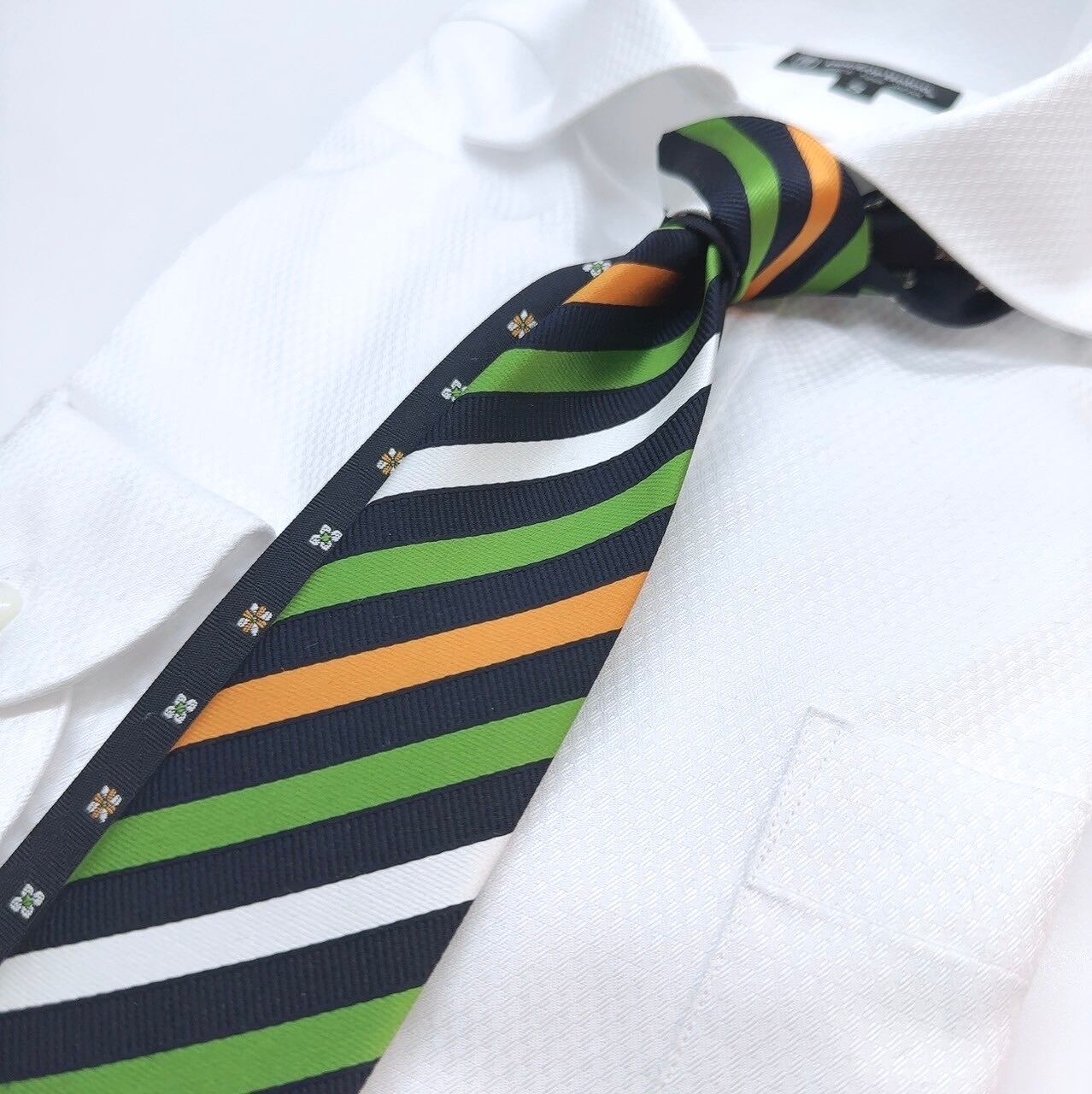 ツインフェースタイ