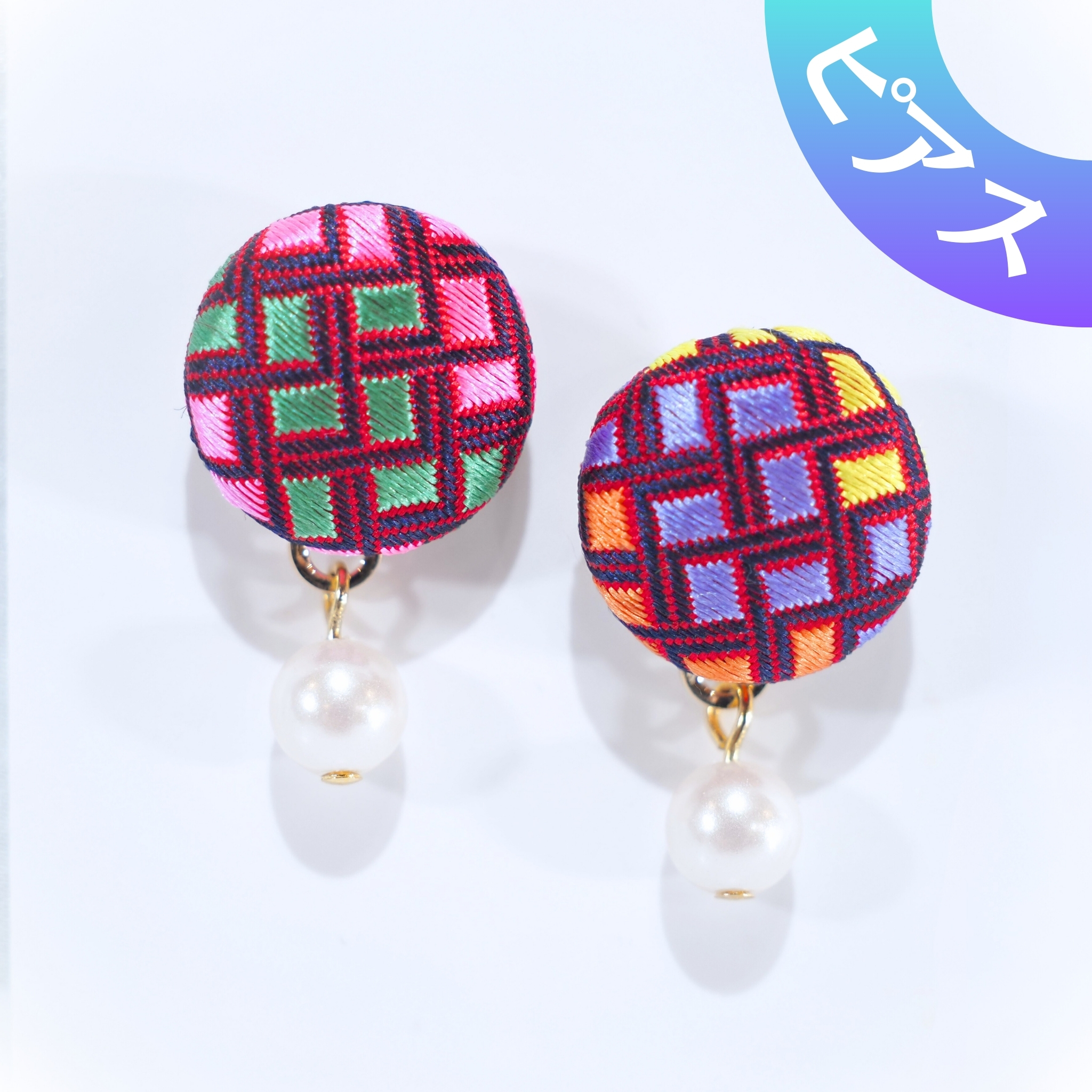 VANNERS SILK ピアス①