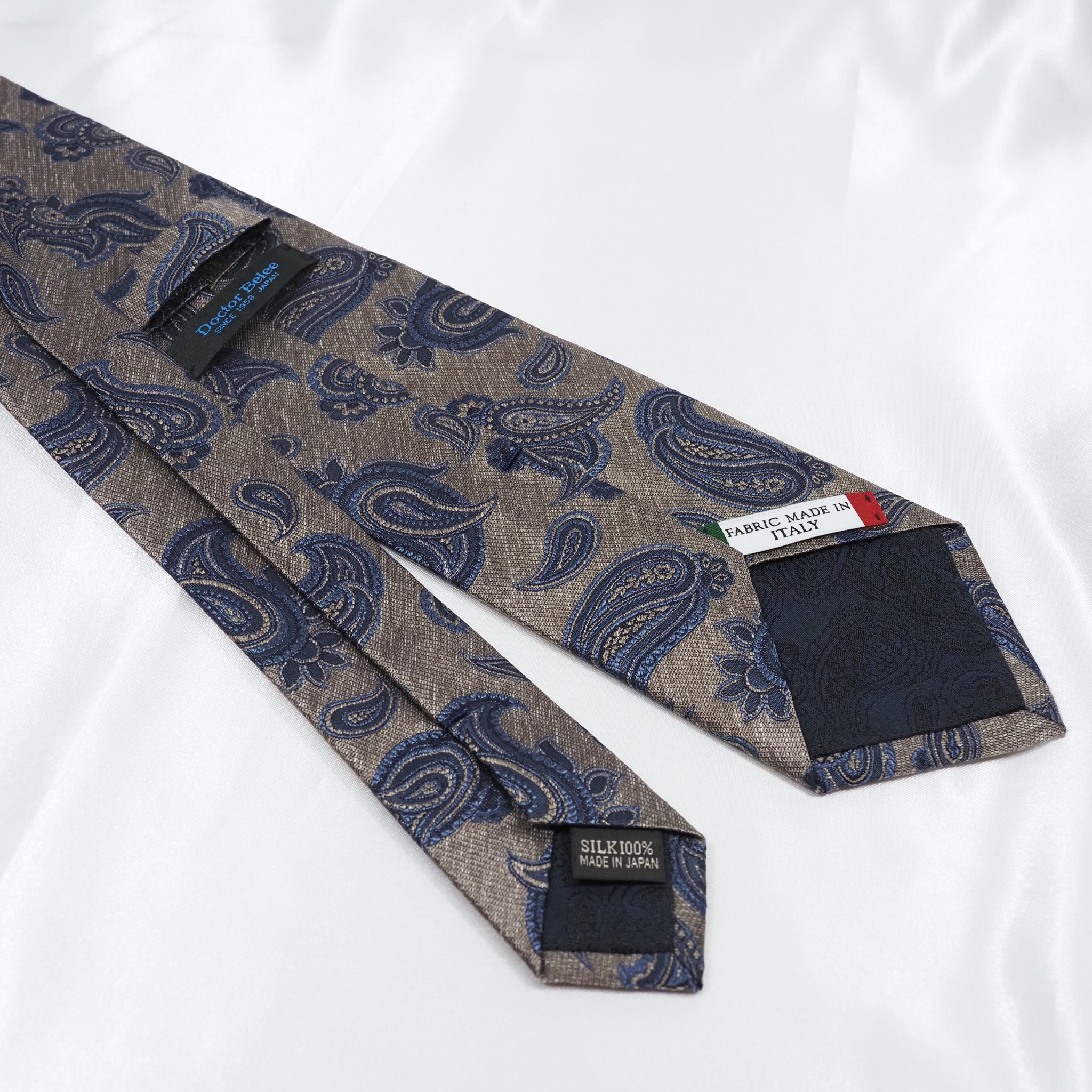 ブルーネームタイ