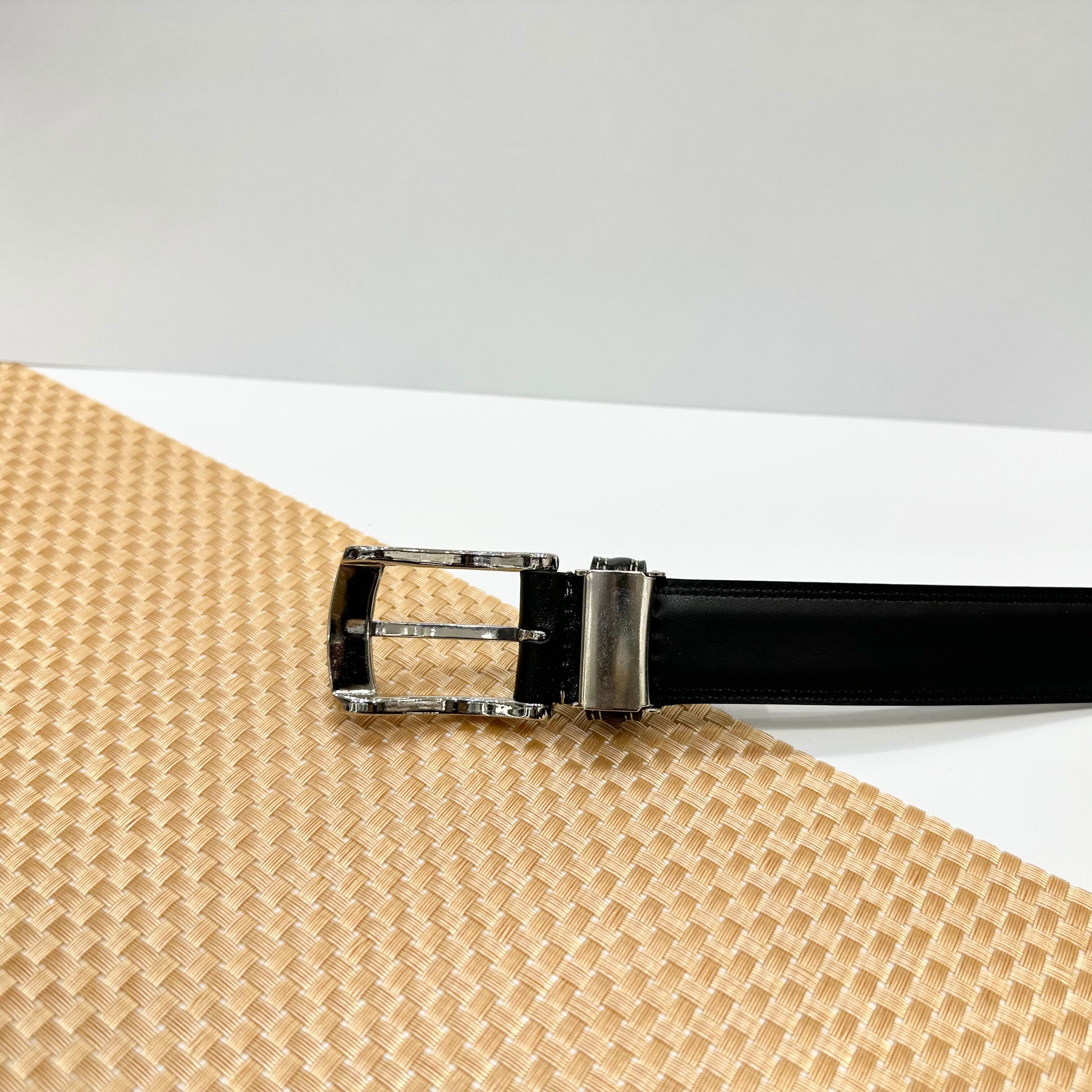国産本革ベルト【黒】