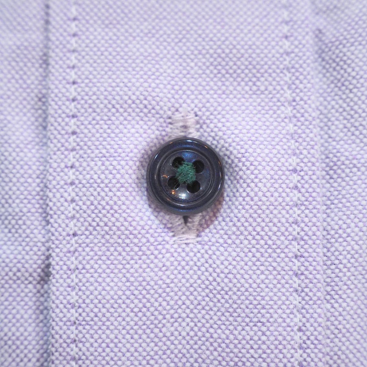 胸元ホース刺繍 長袖シャツ｜淡いラベンダー・L