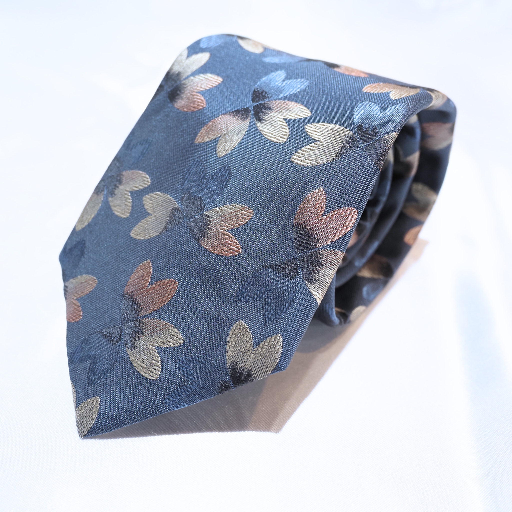 ブルーネームタイ