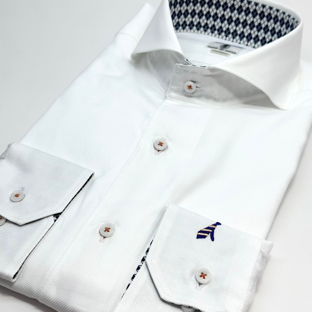 【長袖 3L】左カフスネクタイ刺繍シャツ