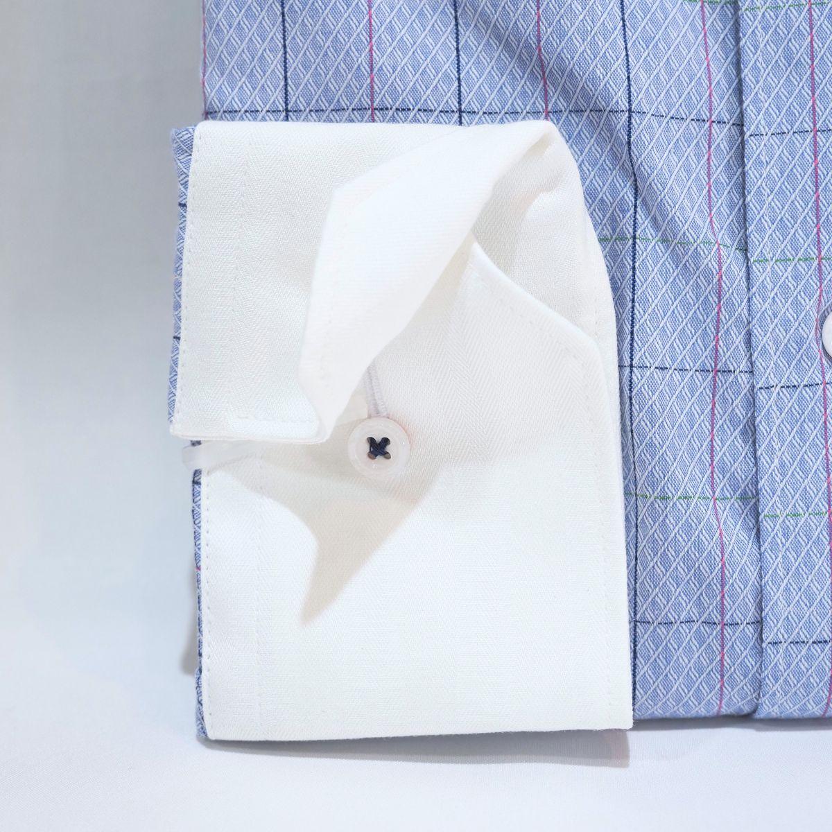 左カフス音符刺繍 長袖シャツ｜サックスブルー・3L