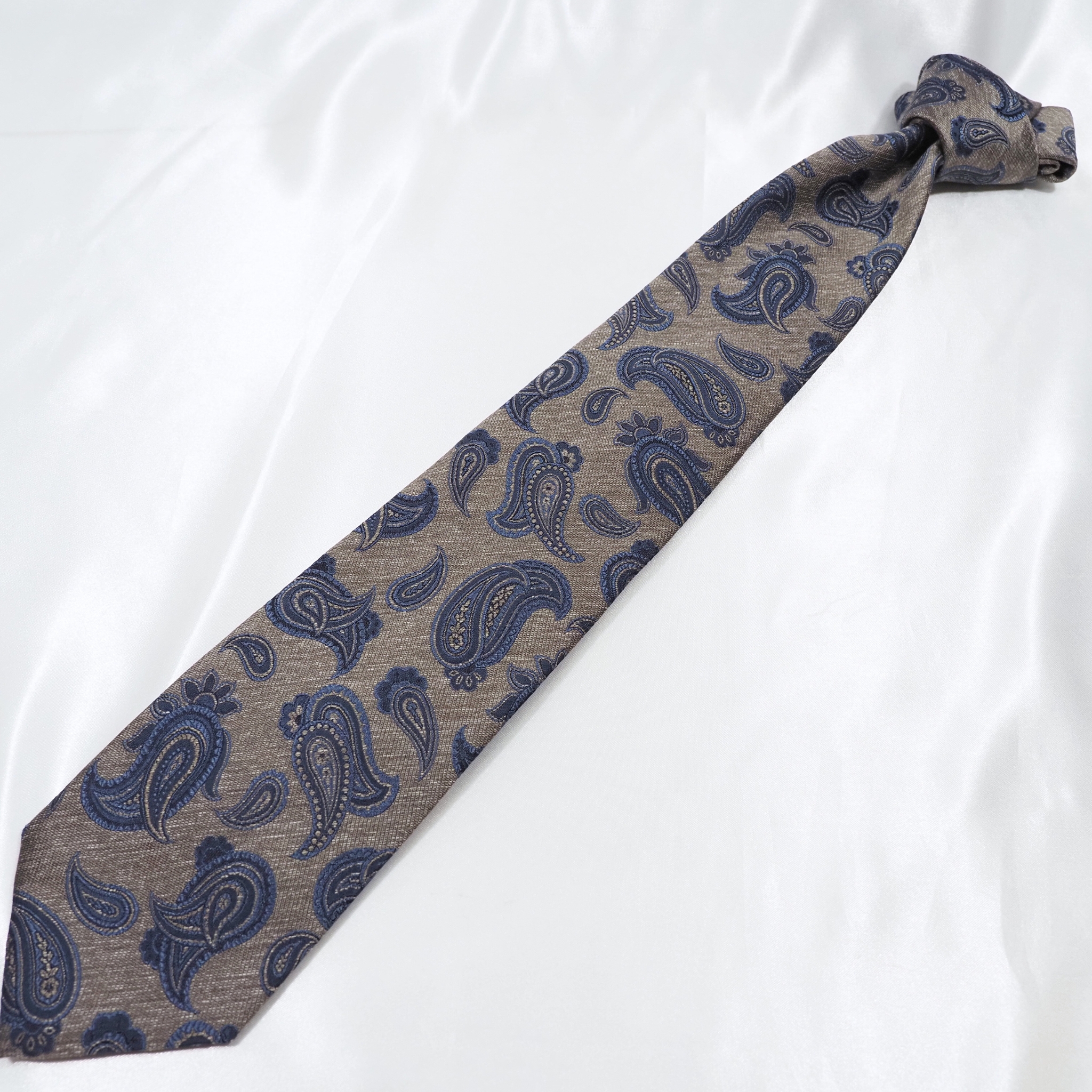 ブルーネームタイ