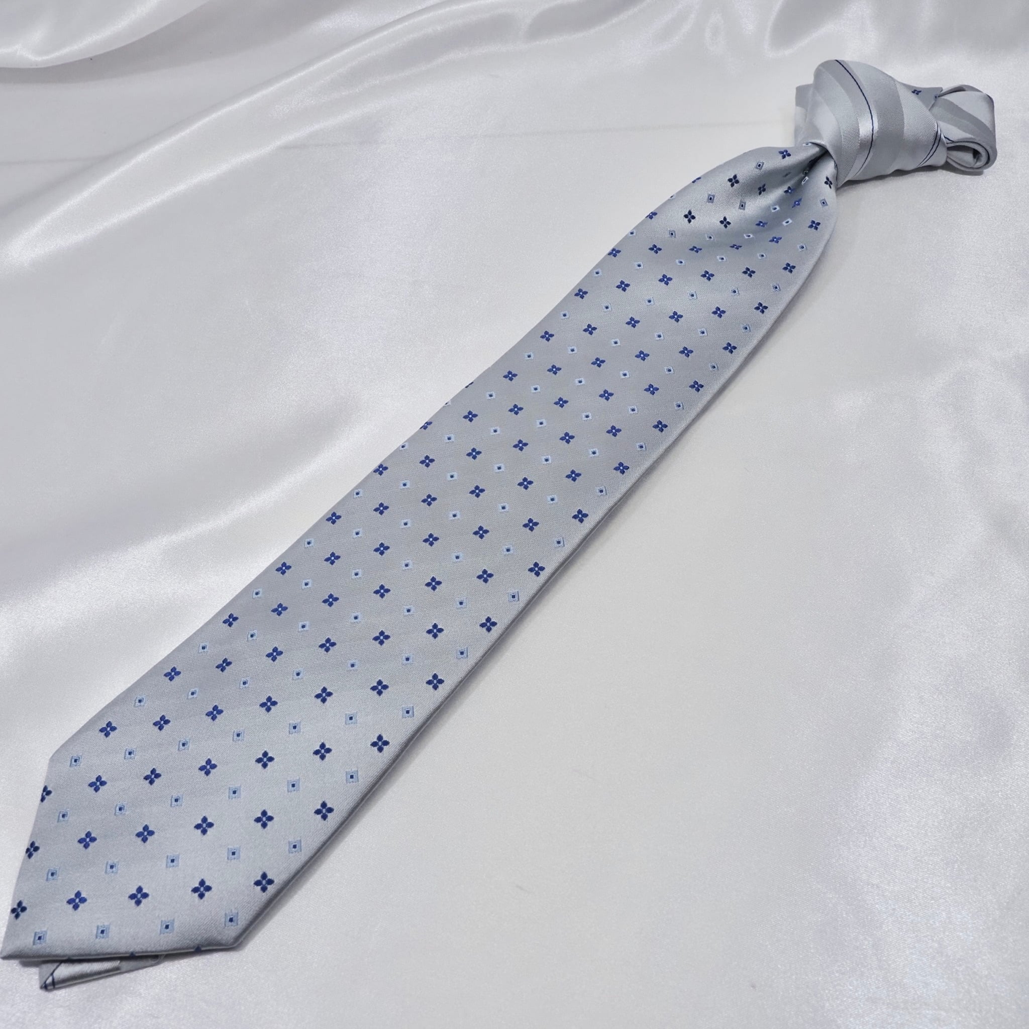 礼装クレリックタイ