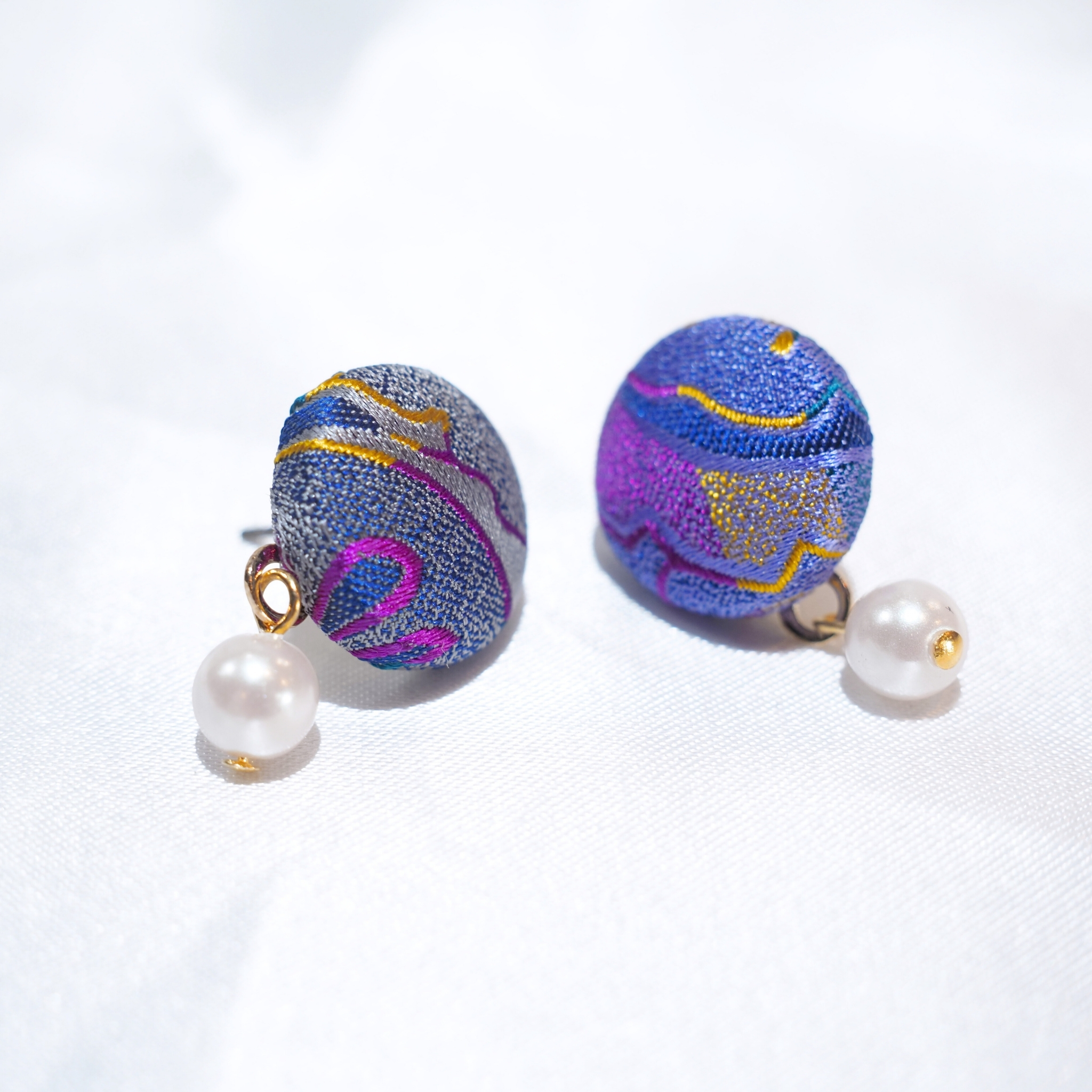 VANNERS SILK ピアス⑬