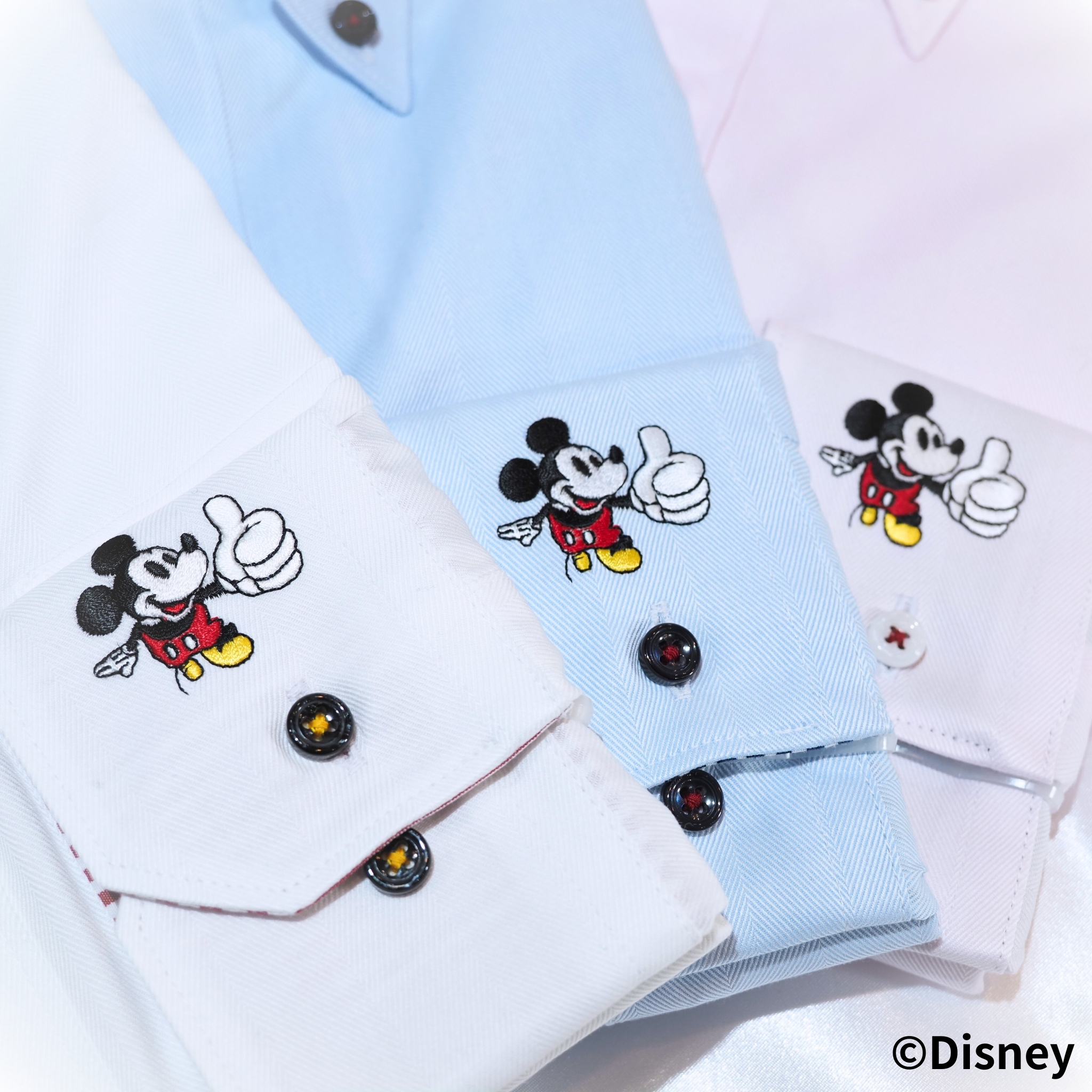 【Disney／ミッキー】刺繍ワイシャツ Sサイズ	