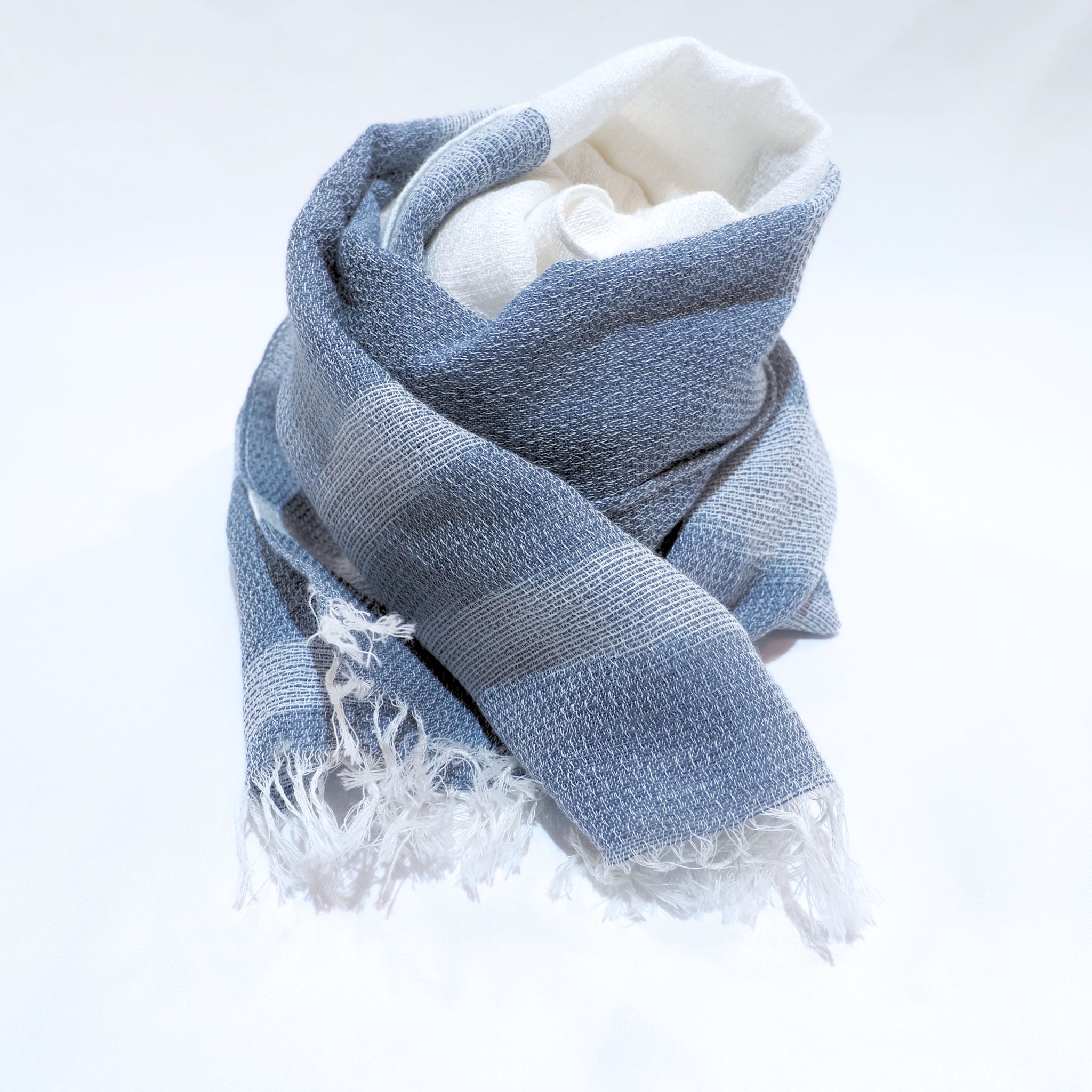 L.E.O.ストール NY