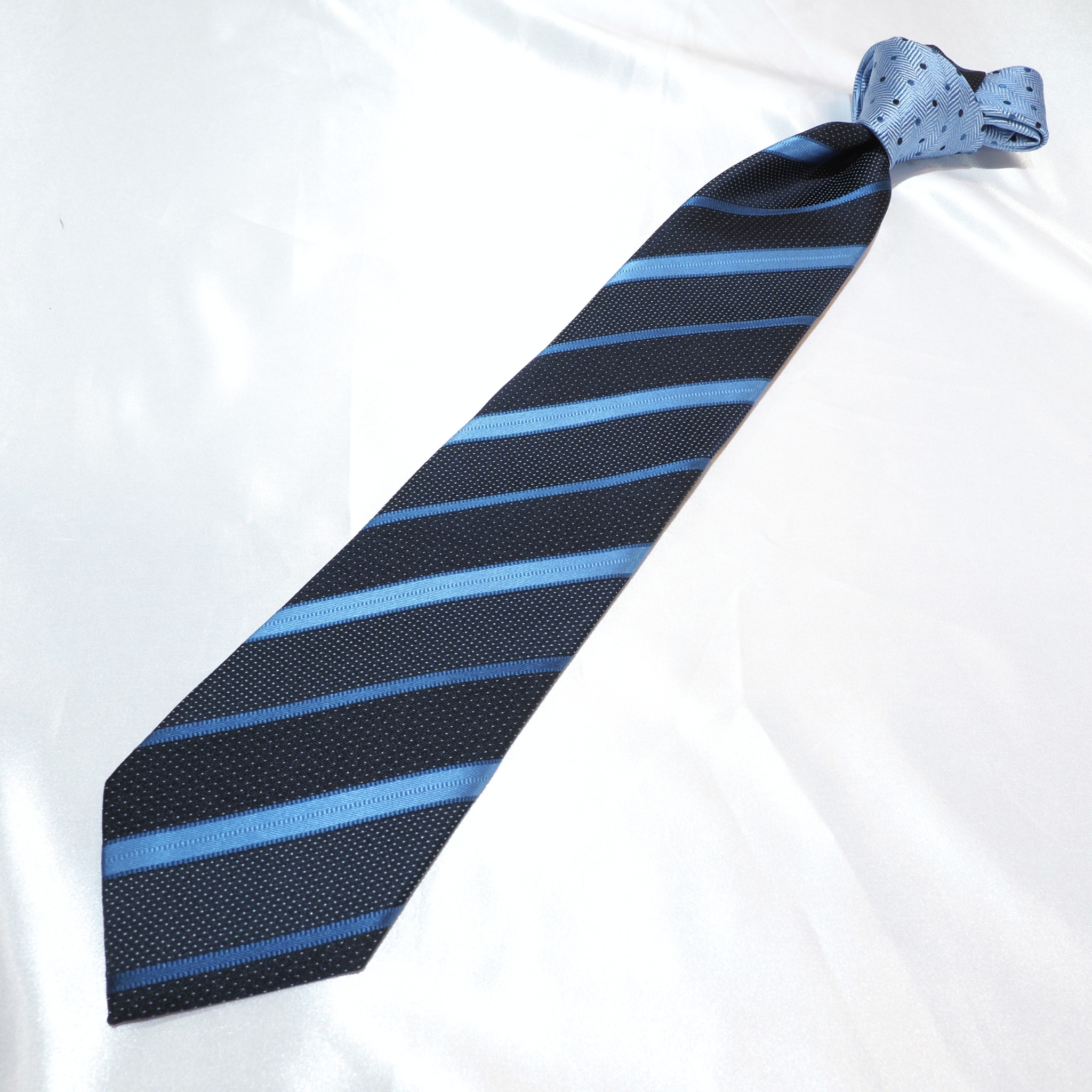 クレリックタイ