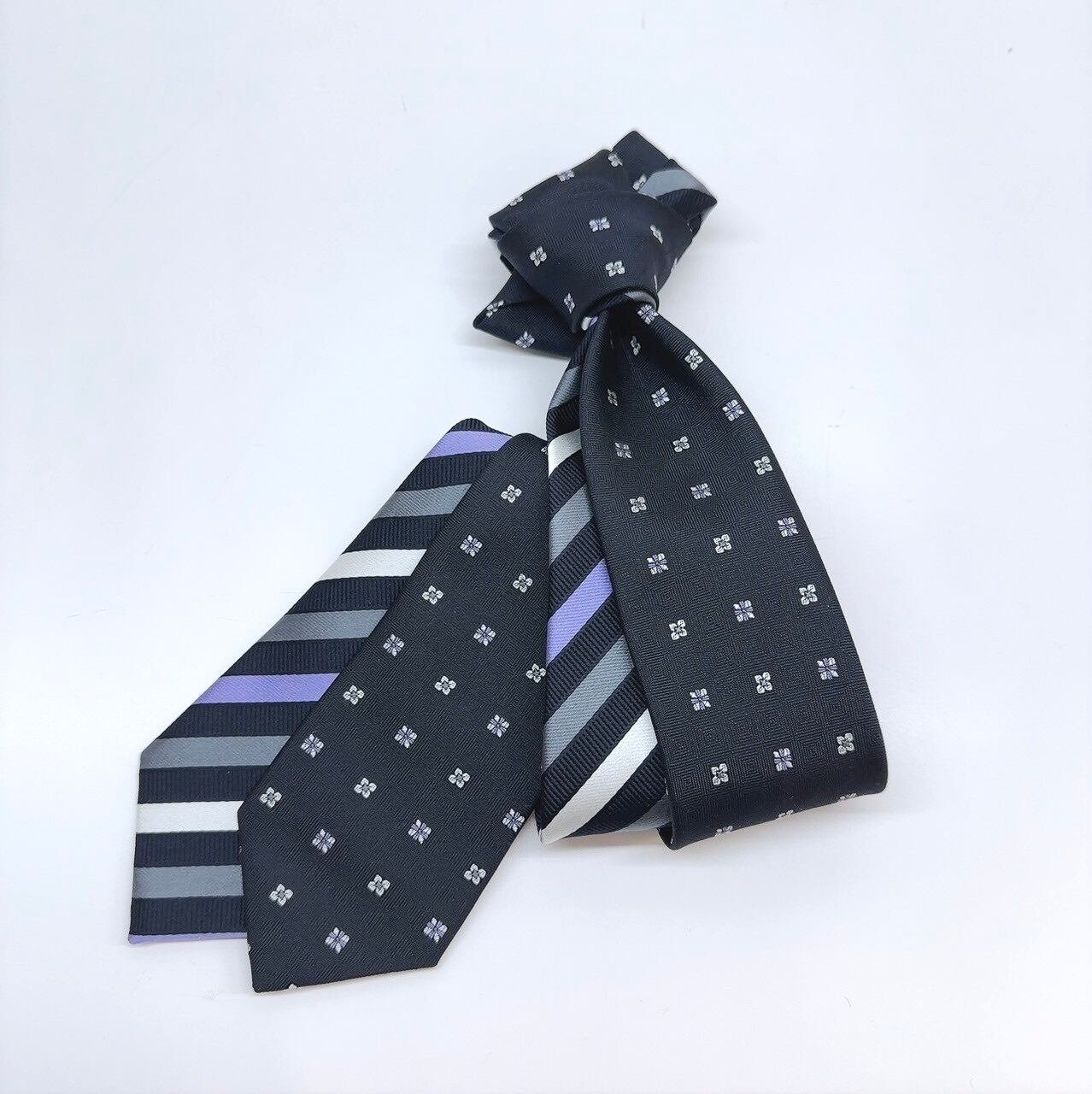 ツインフェースタイ