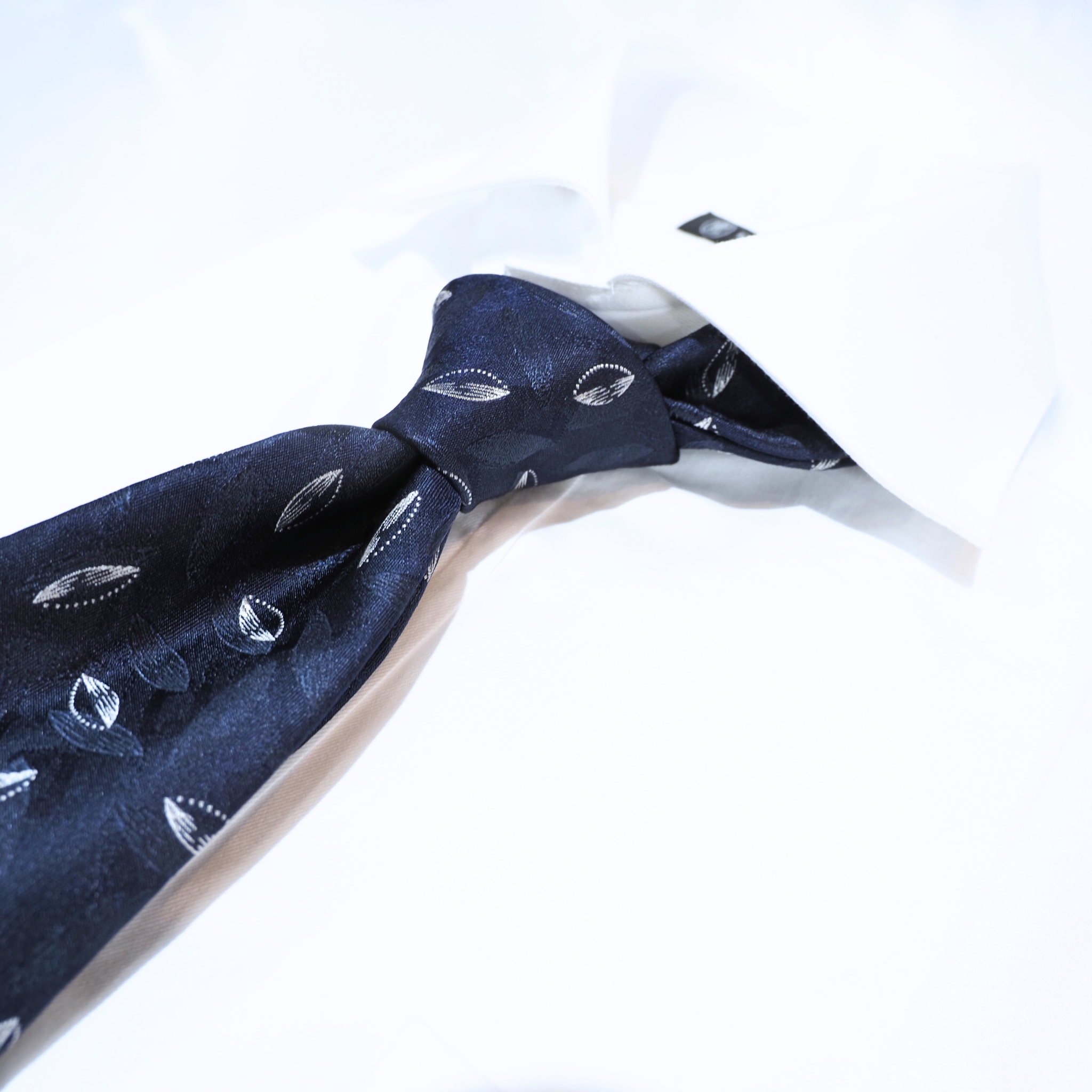 ブルーネームタイ