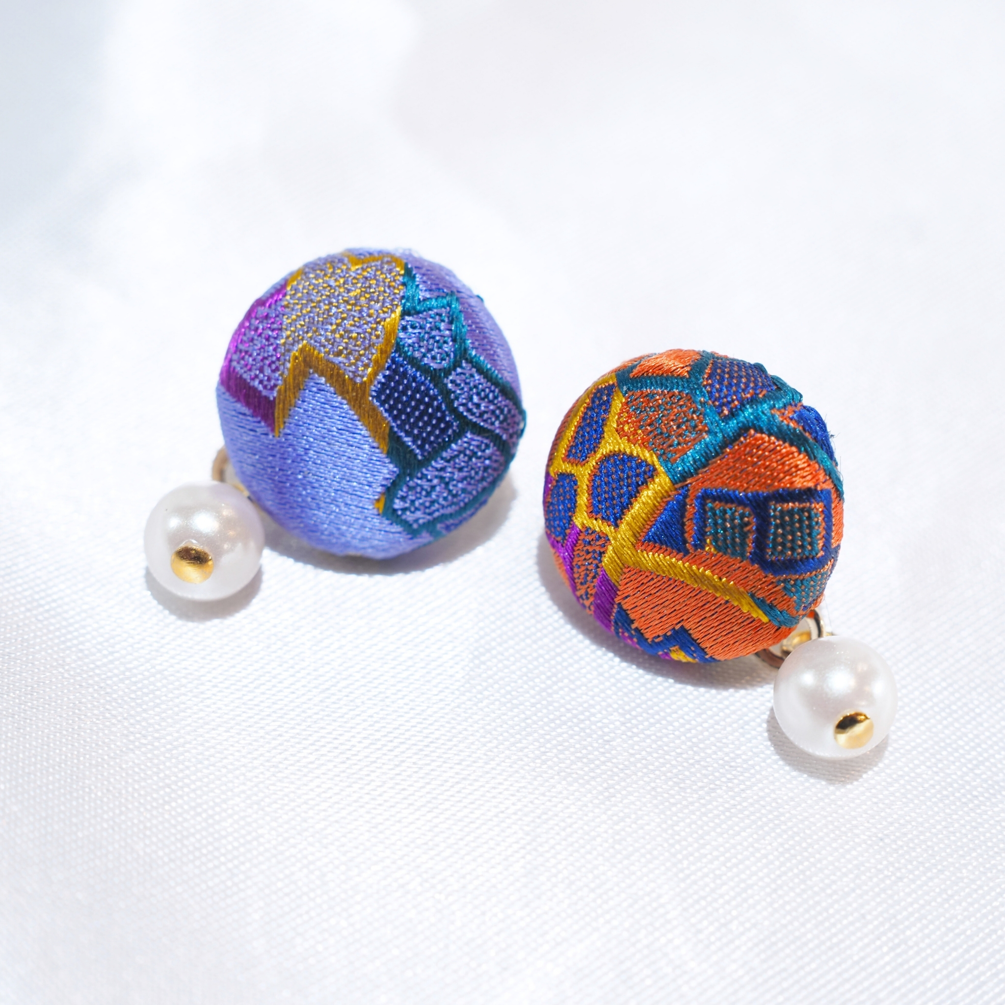 VANNERS SILK ピアス⑥