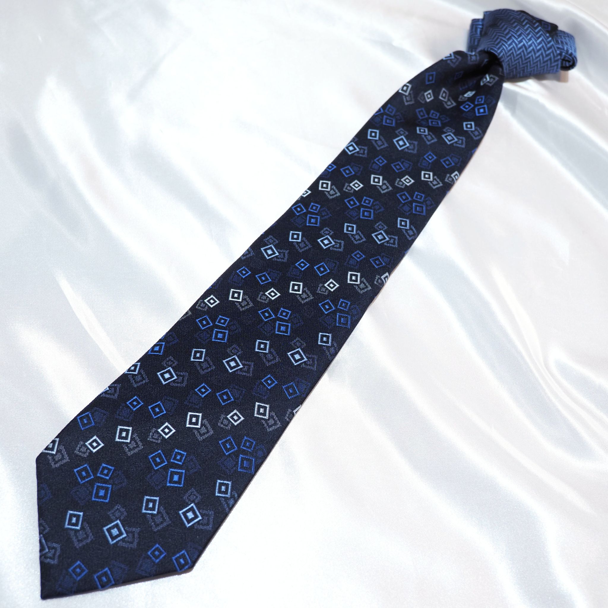 クレリックタイ