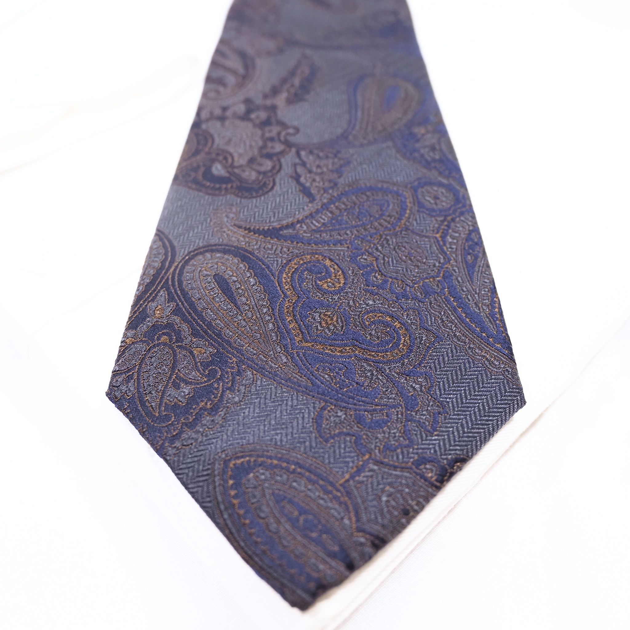 ブルーネームタイ