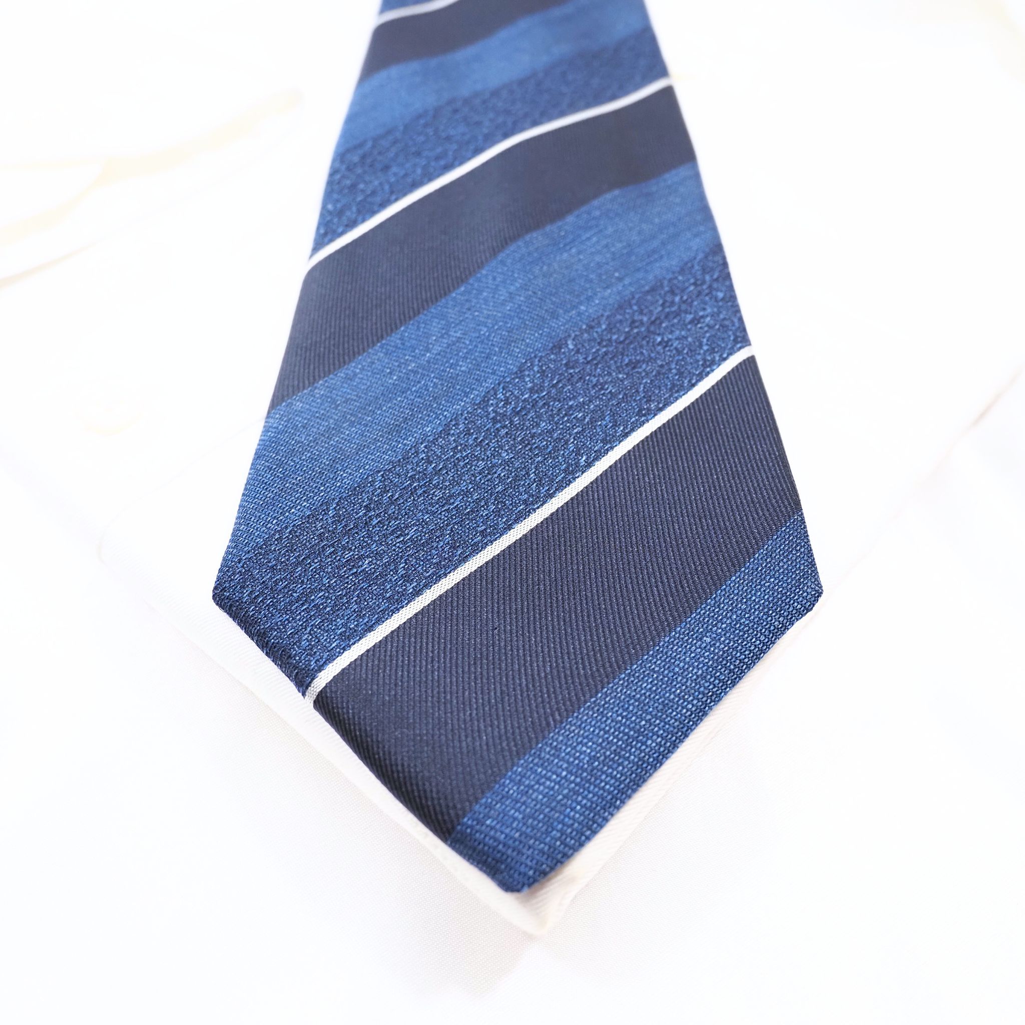 ブルーネームタイ