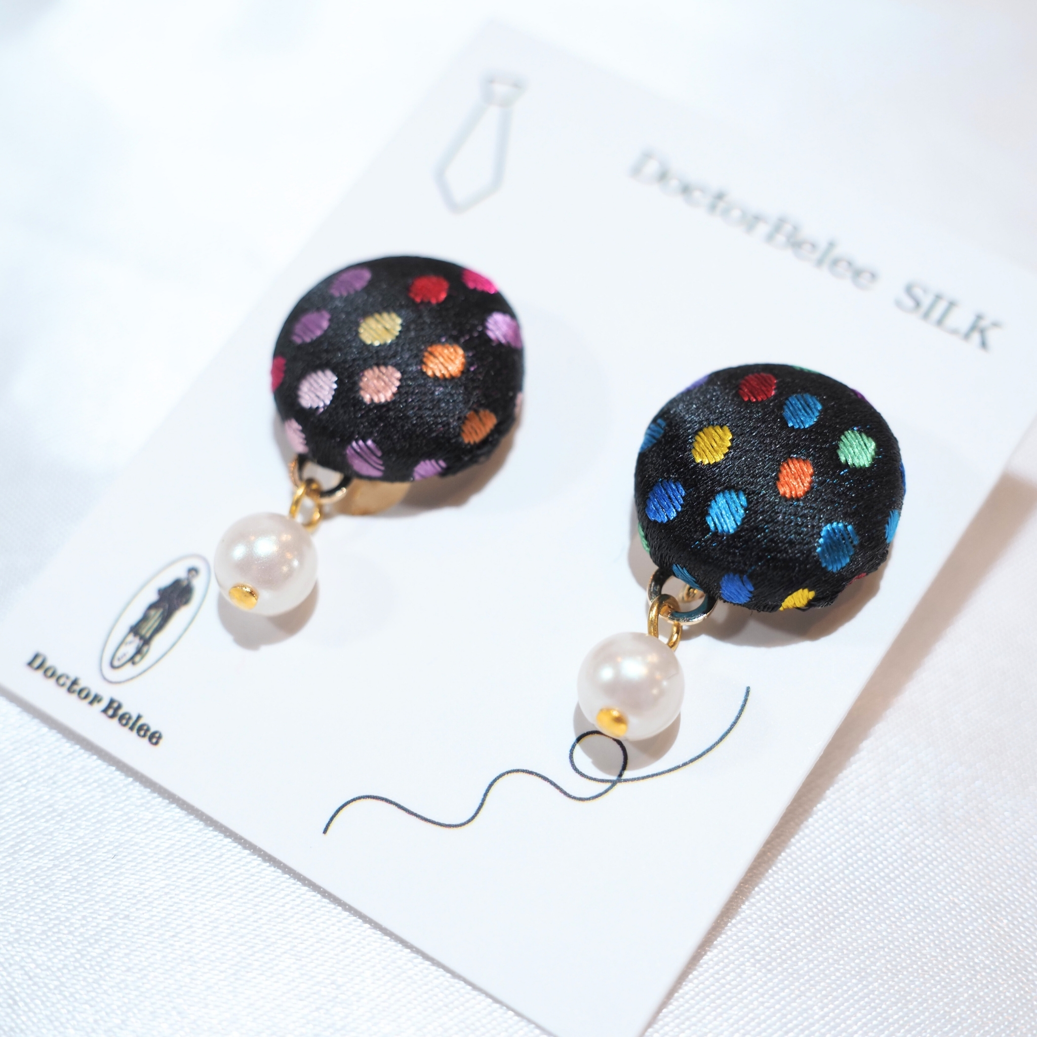 VANNERS SILK  イヤリング①