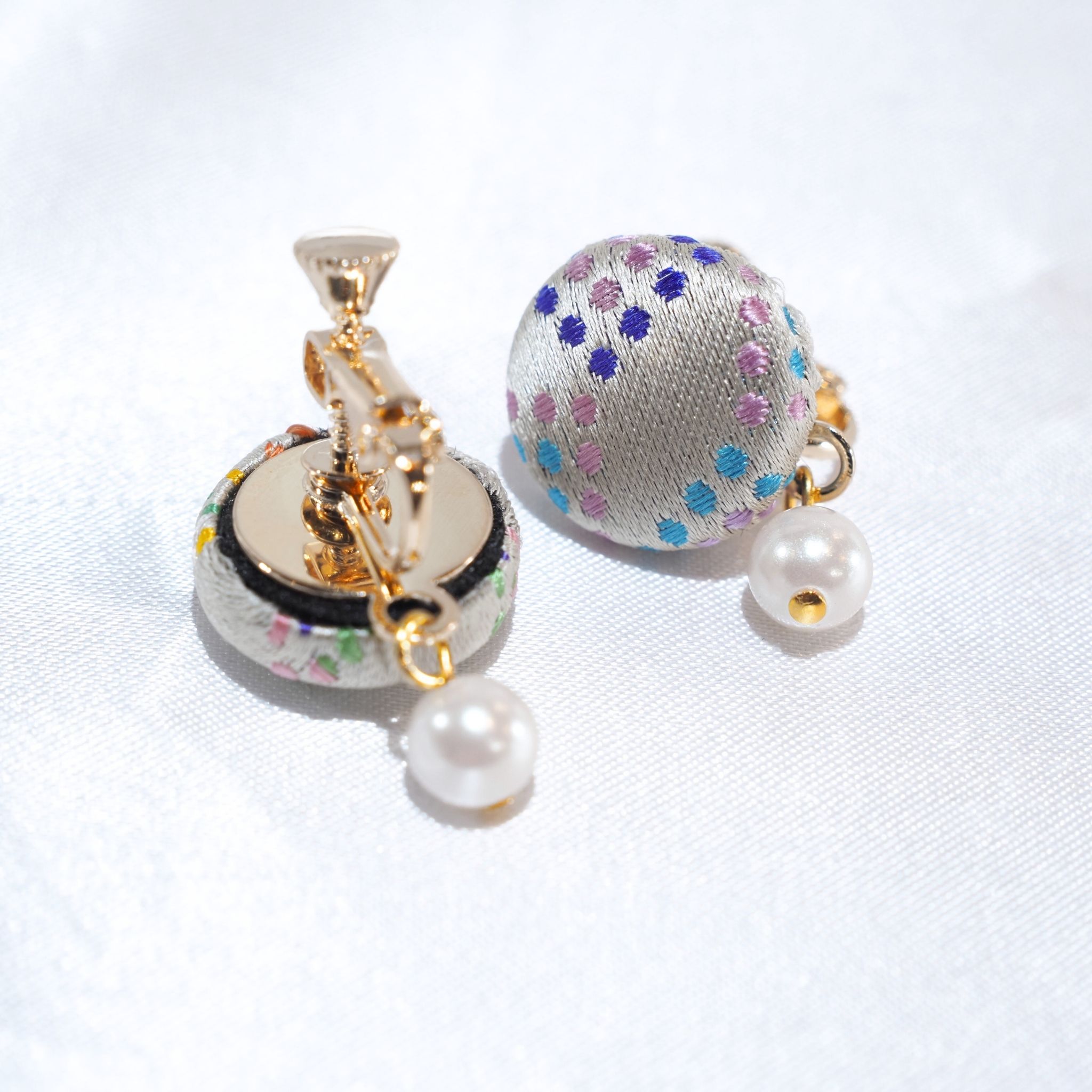 VANNERS SILK  イヤリング⑥　