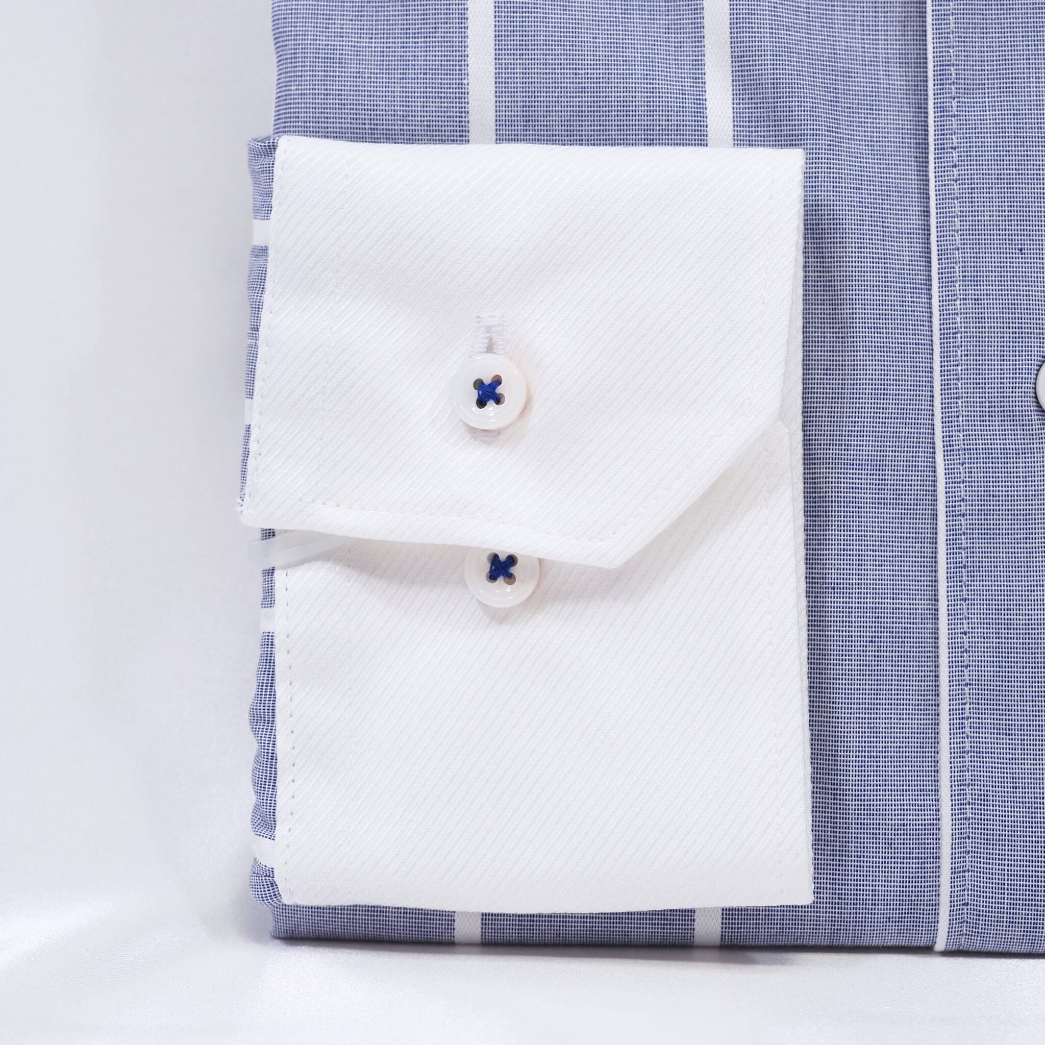 左カフス風見鶏刺繍 長袖シャツ｜ブルー・LL