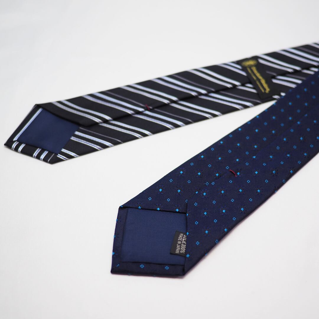 ツインフェースタイ