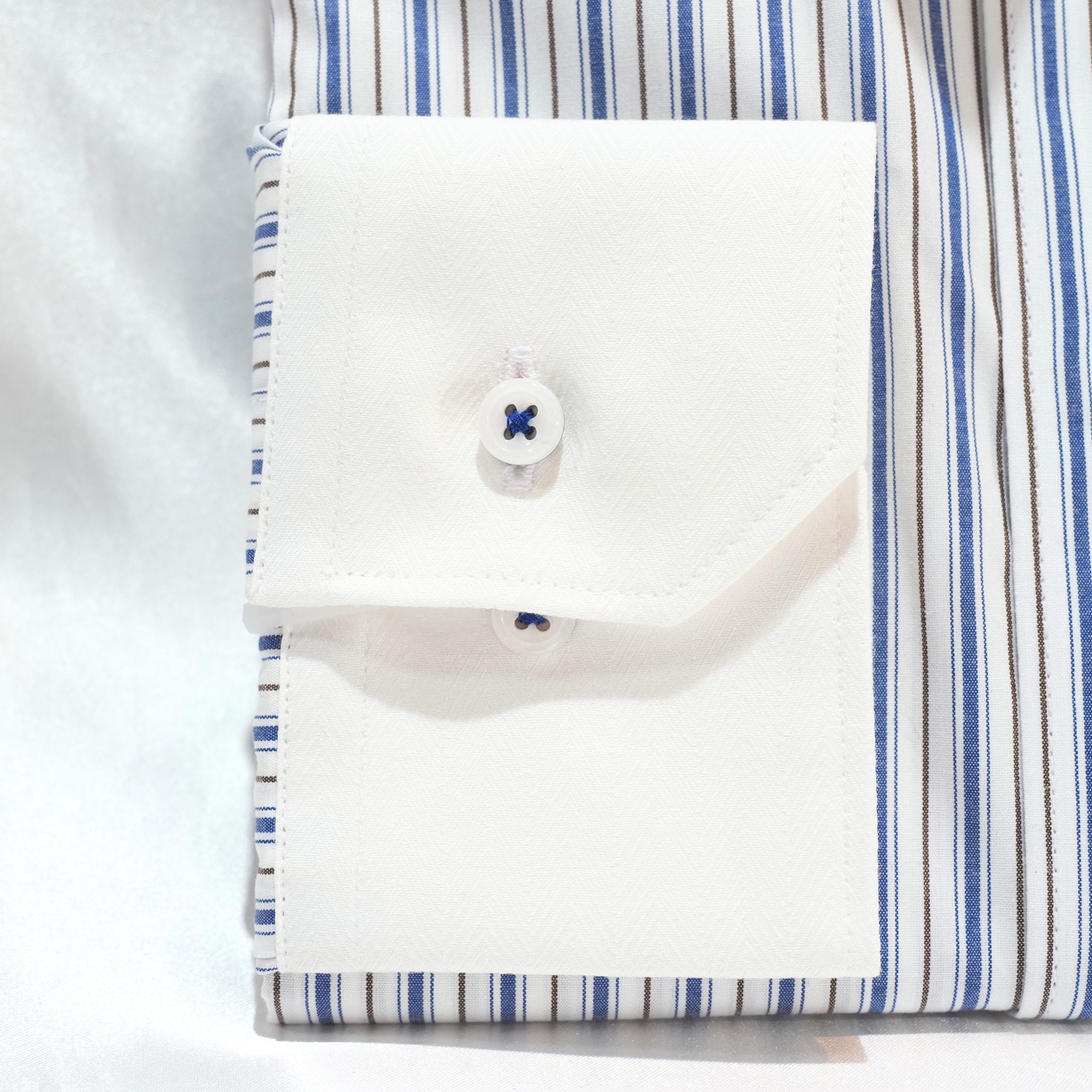 左カフス懐中時計刺繍 長袖シャツ｜ブルー・3L