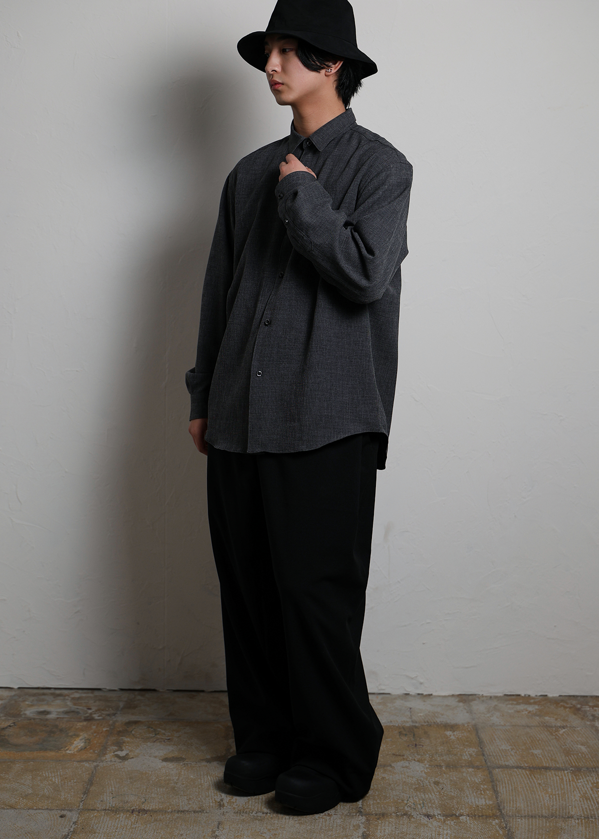 Dry Melange Dobby Chidori Dress Shirts サイズ: F, カラー: チャコール