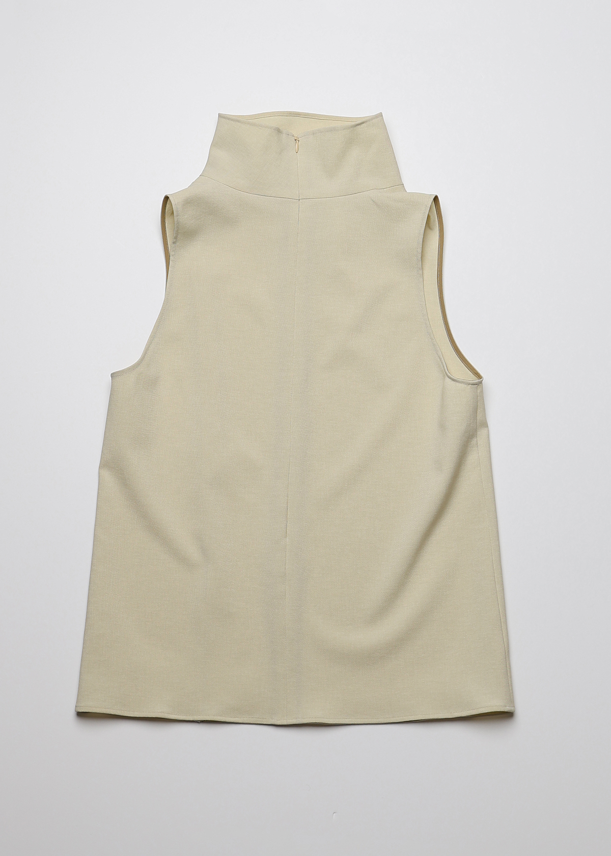 Matte Stretch High Neck NS Shirts サイズ: F, カラー: ベージュ