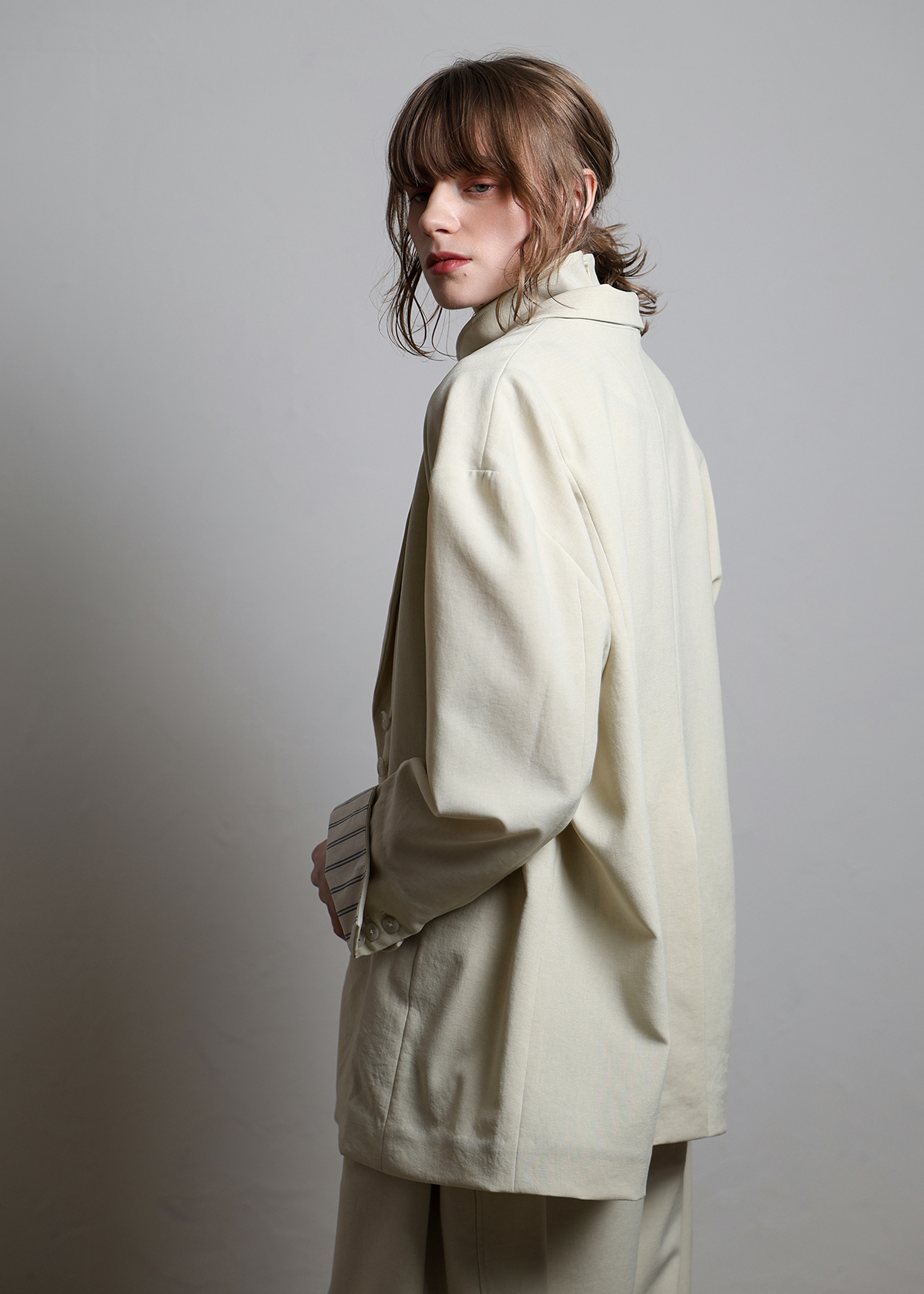 Matte Stretch Light Jacket サイズ: F, カラー: ベージュ