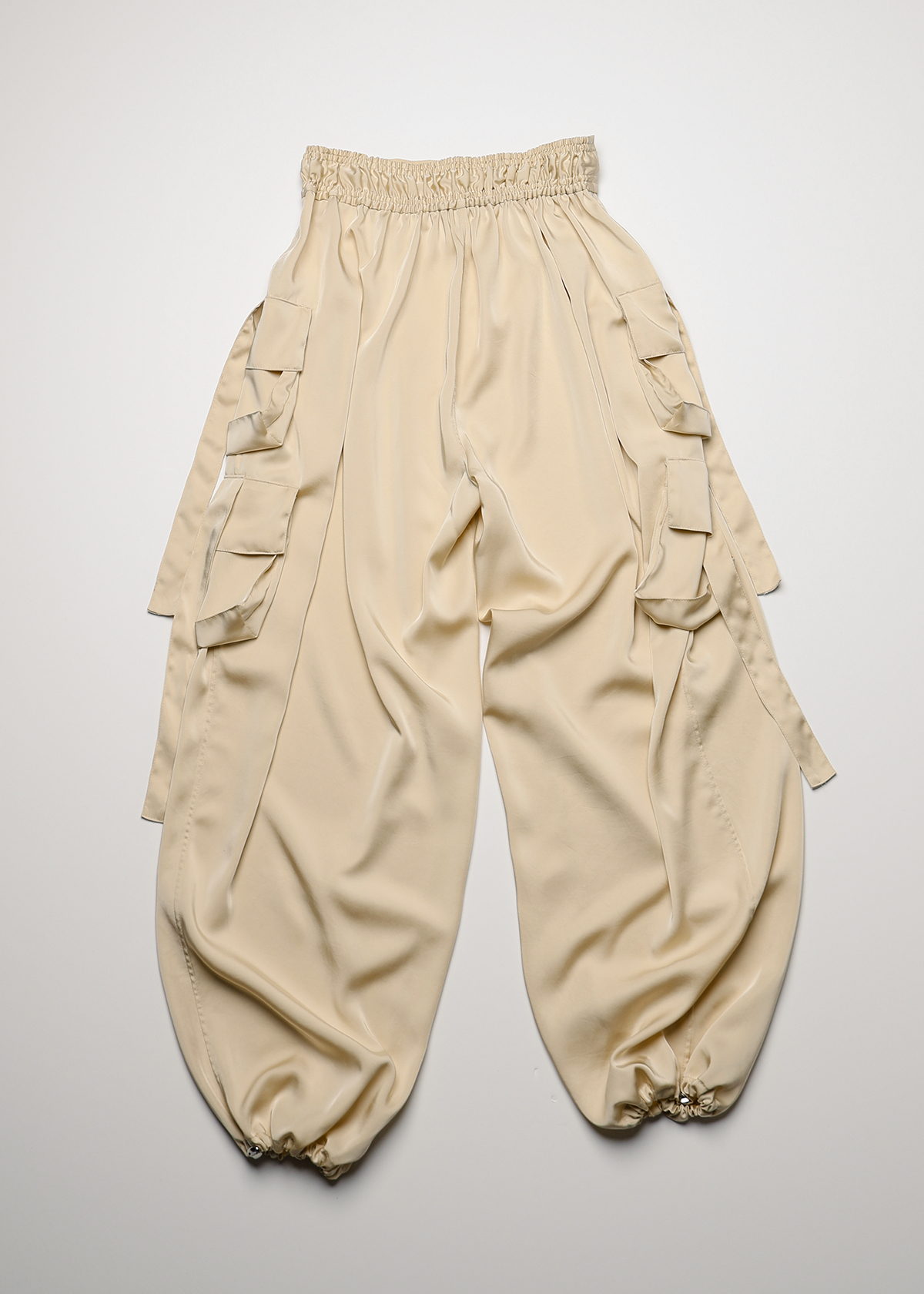Vintage Satin Stretch Cargo Pants サイズ: F, カラー: ベージュ