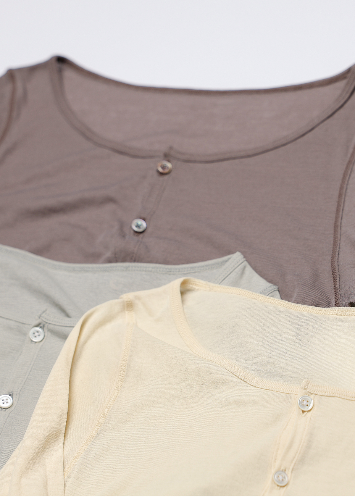 Sheer Hi-Twist Rib Jersey Henry Neck T サイズ: F, カラー: イエロー